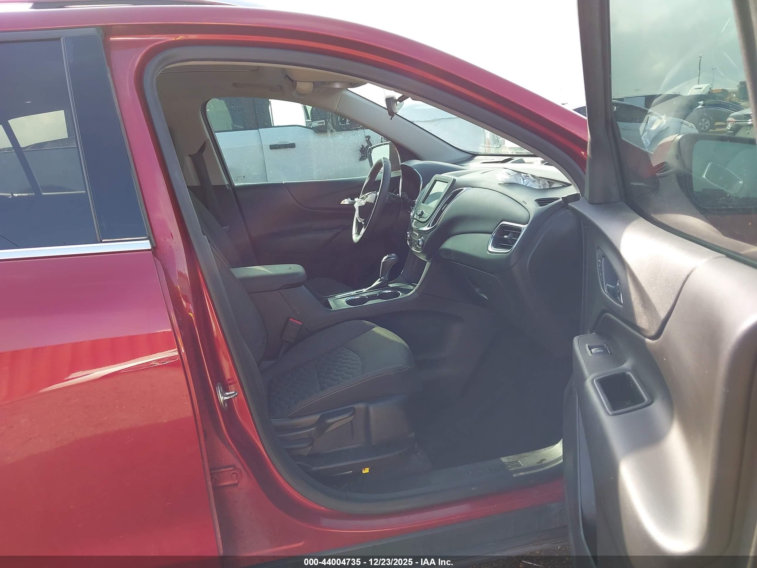 CHEVROLET EQUINOX image 5