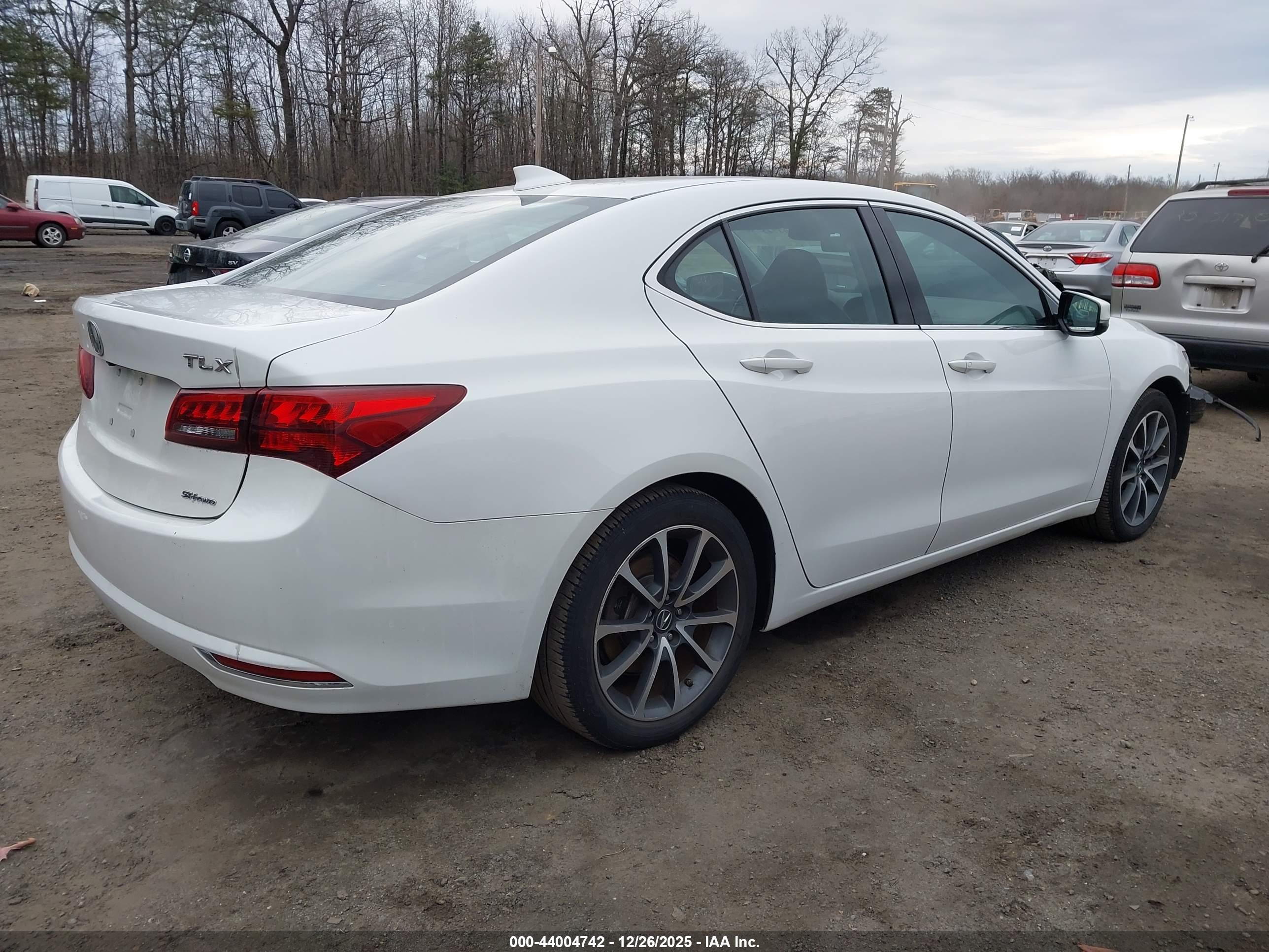 ACURA TLX image 4