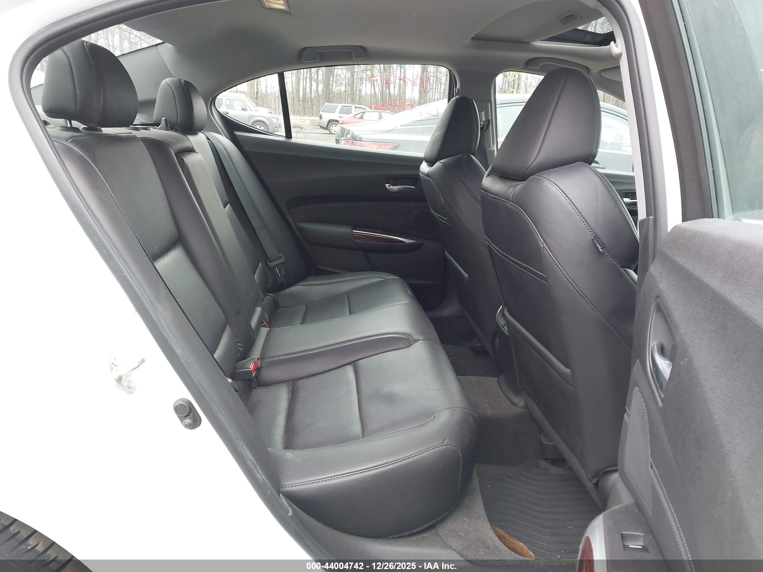 ACURA TLX image 8