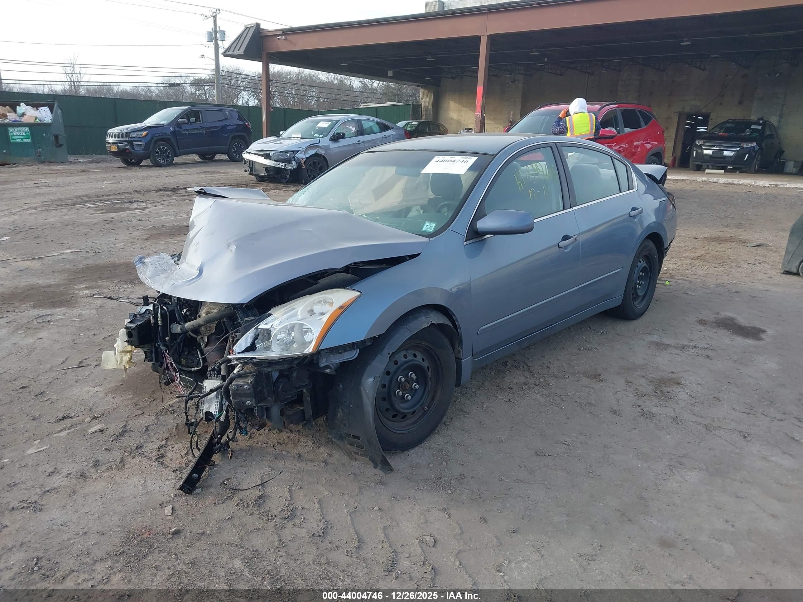 NISSAN ALTIMA image 2