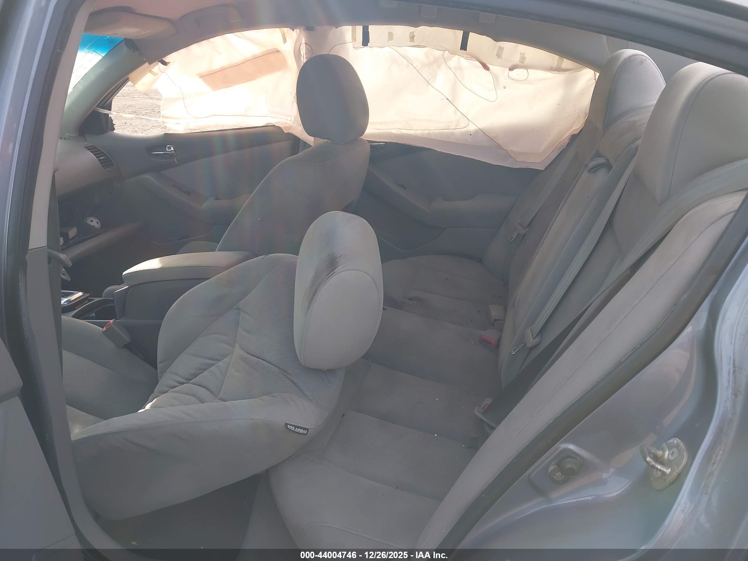 NISSAN ALTIMA image 8