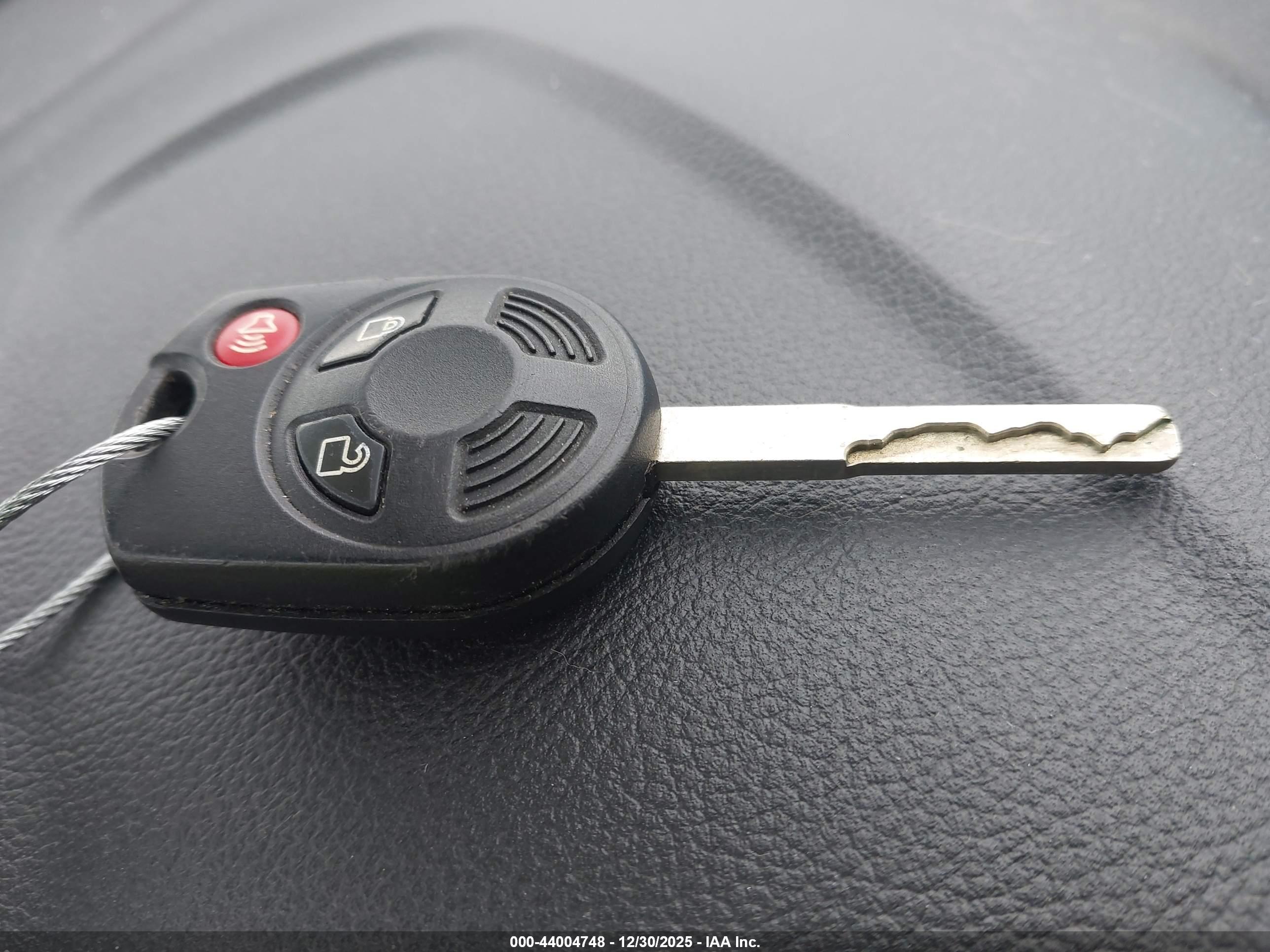 FORD ESCAPE image 11