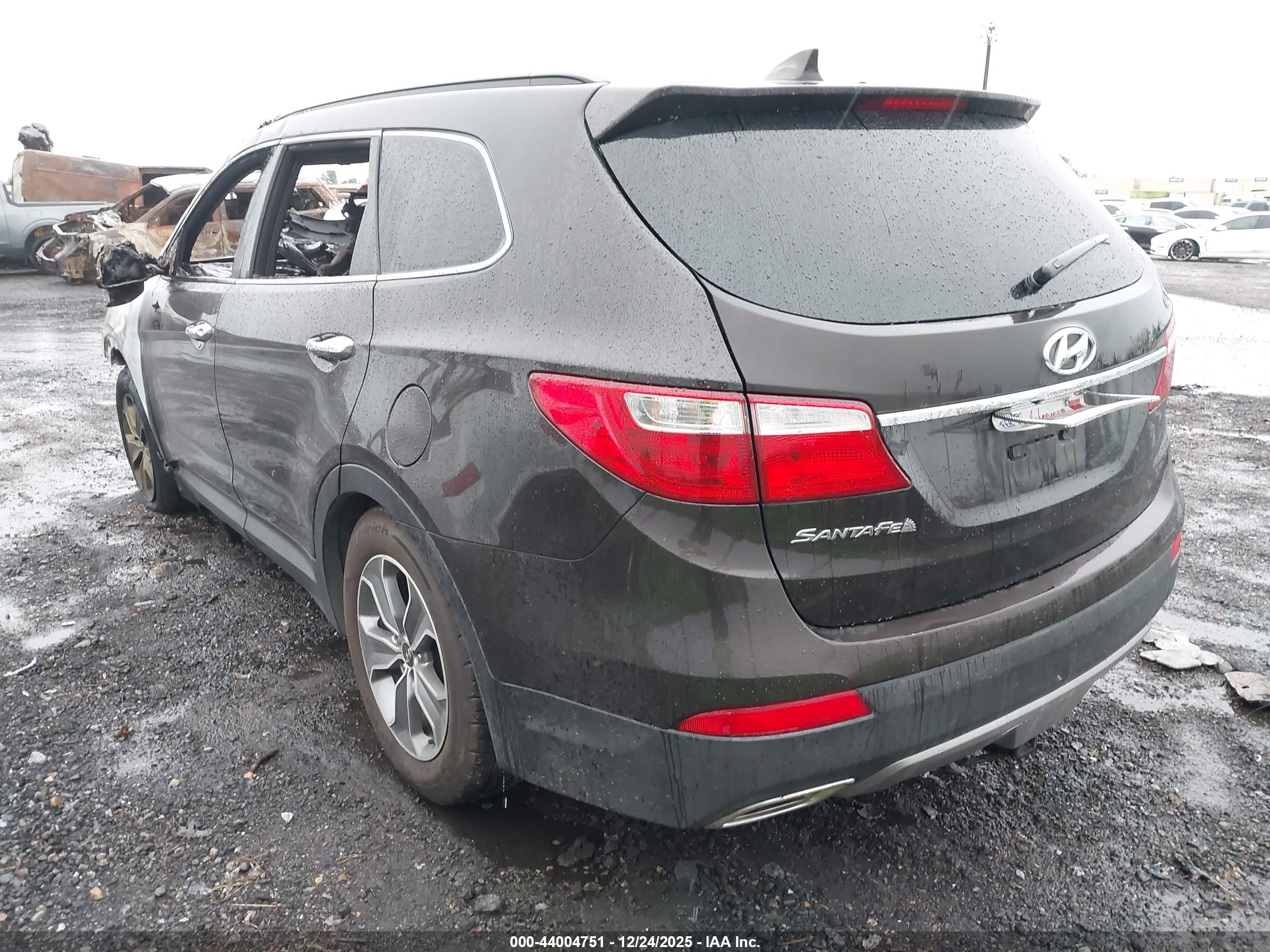 HYUNDAI SANTA image 3