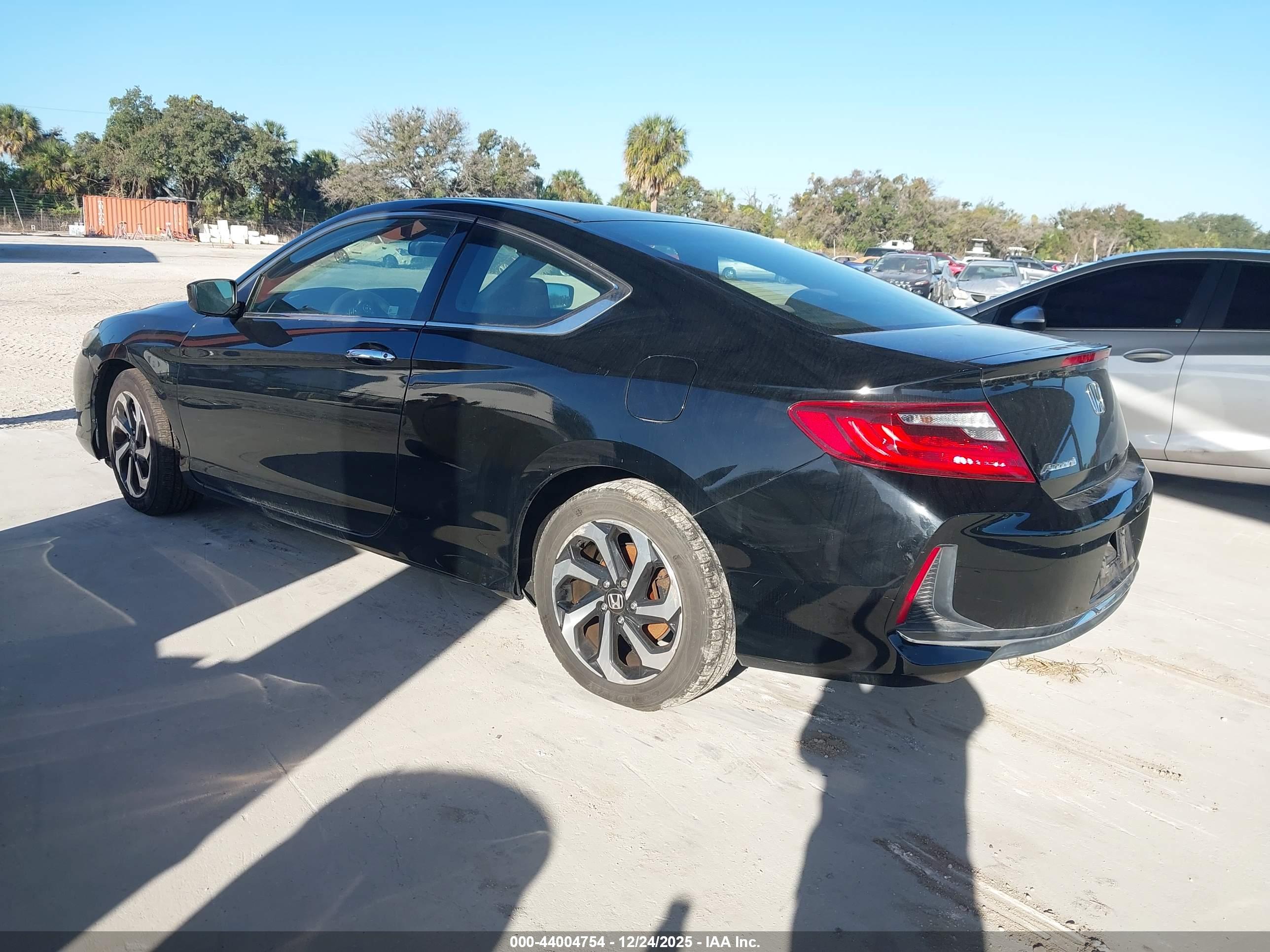 HONDA ACCORD image 3