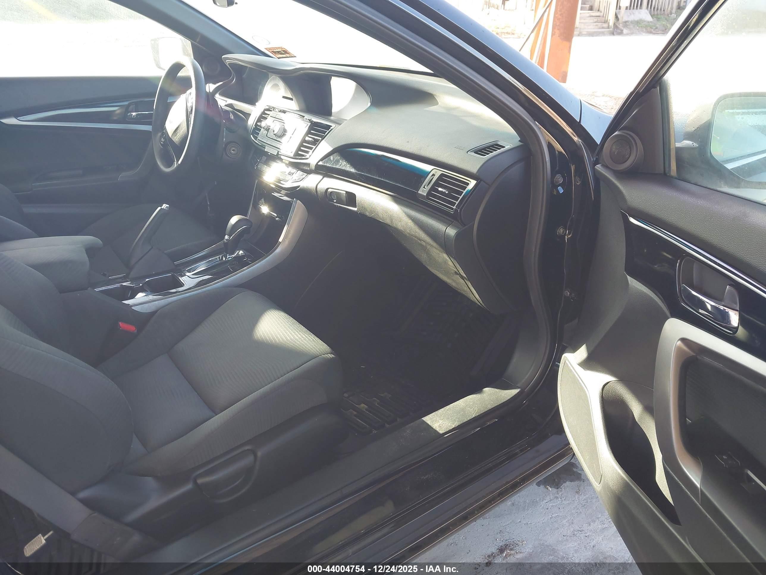 HONDA ACCORD image 5