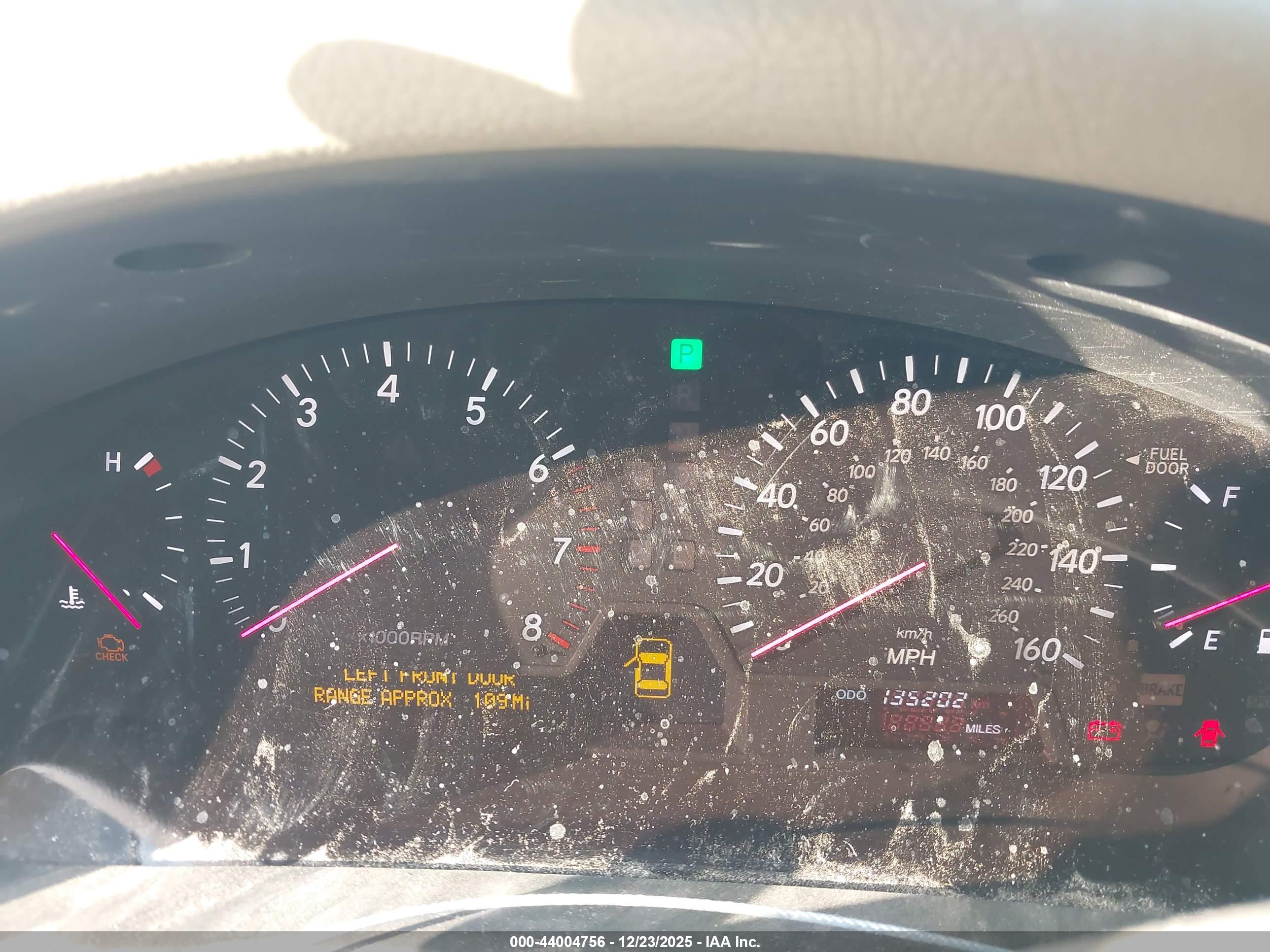 LEXUS LS image 7