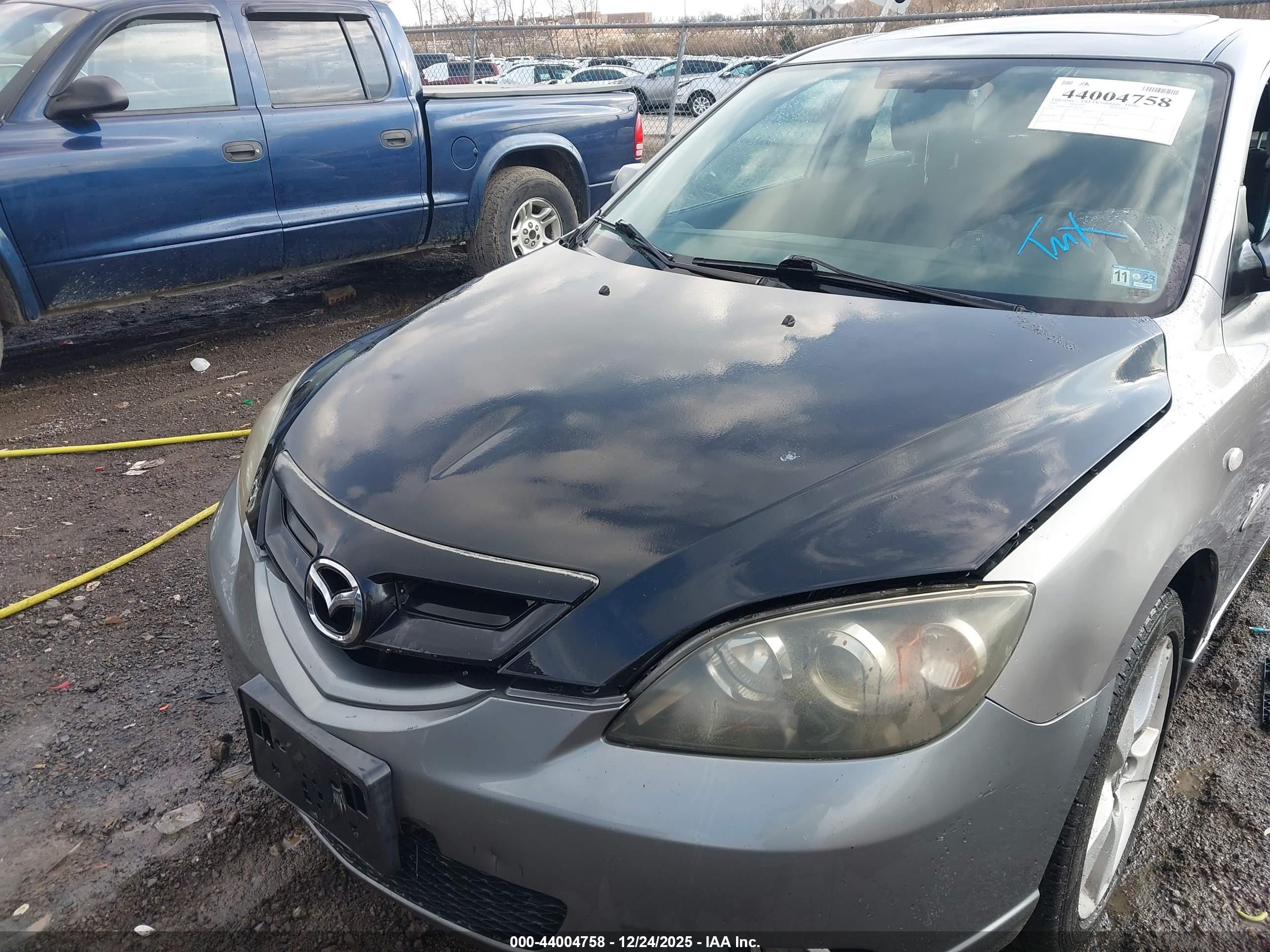 MAZDA MAZDA3 image 6