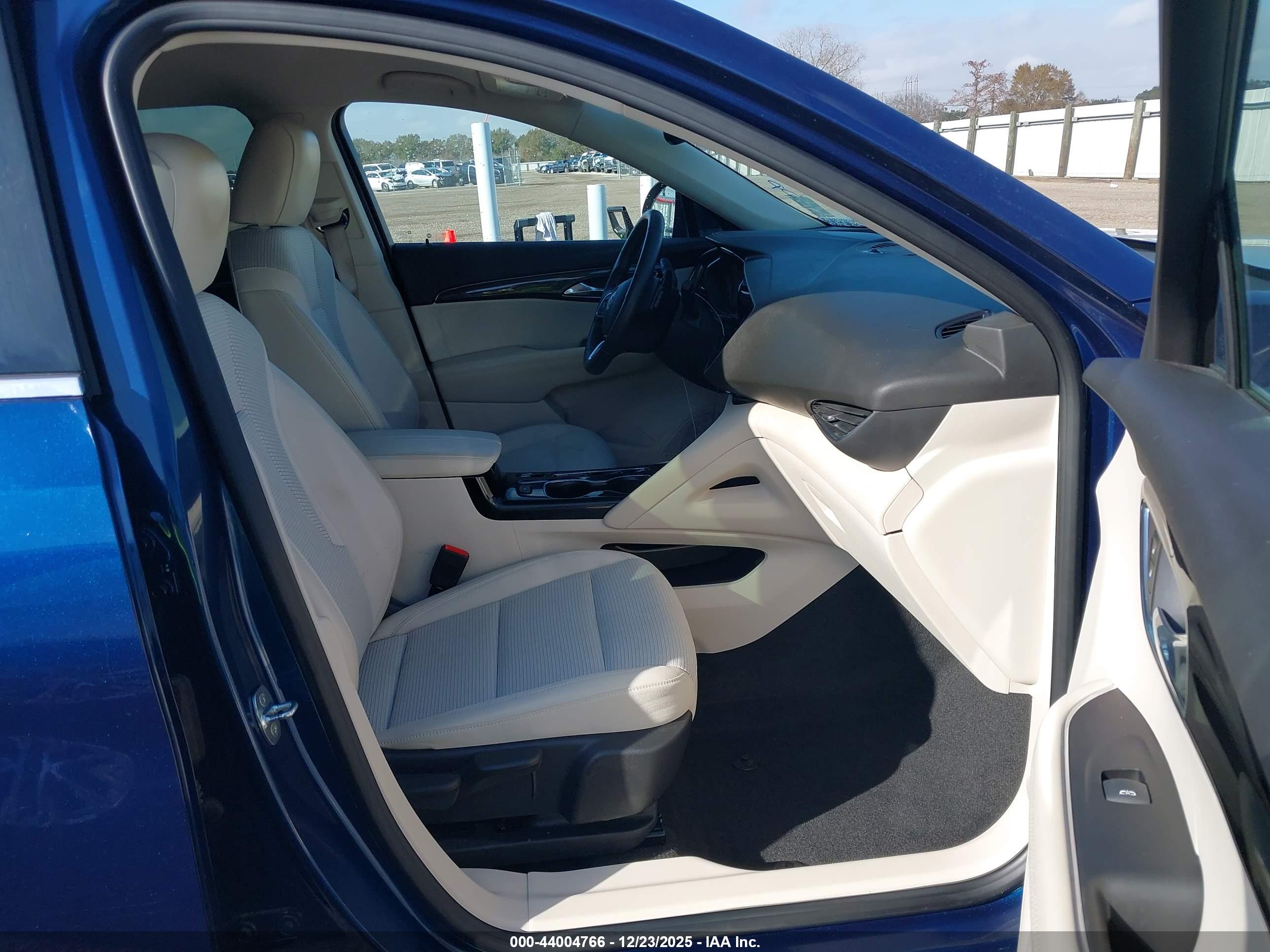 BUICK ENVISION image 5