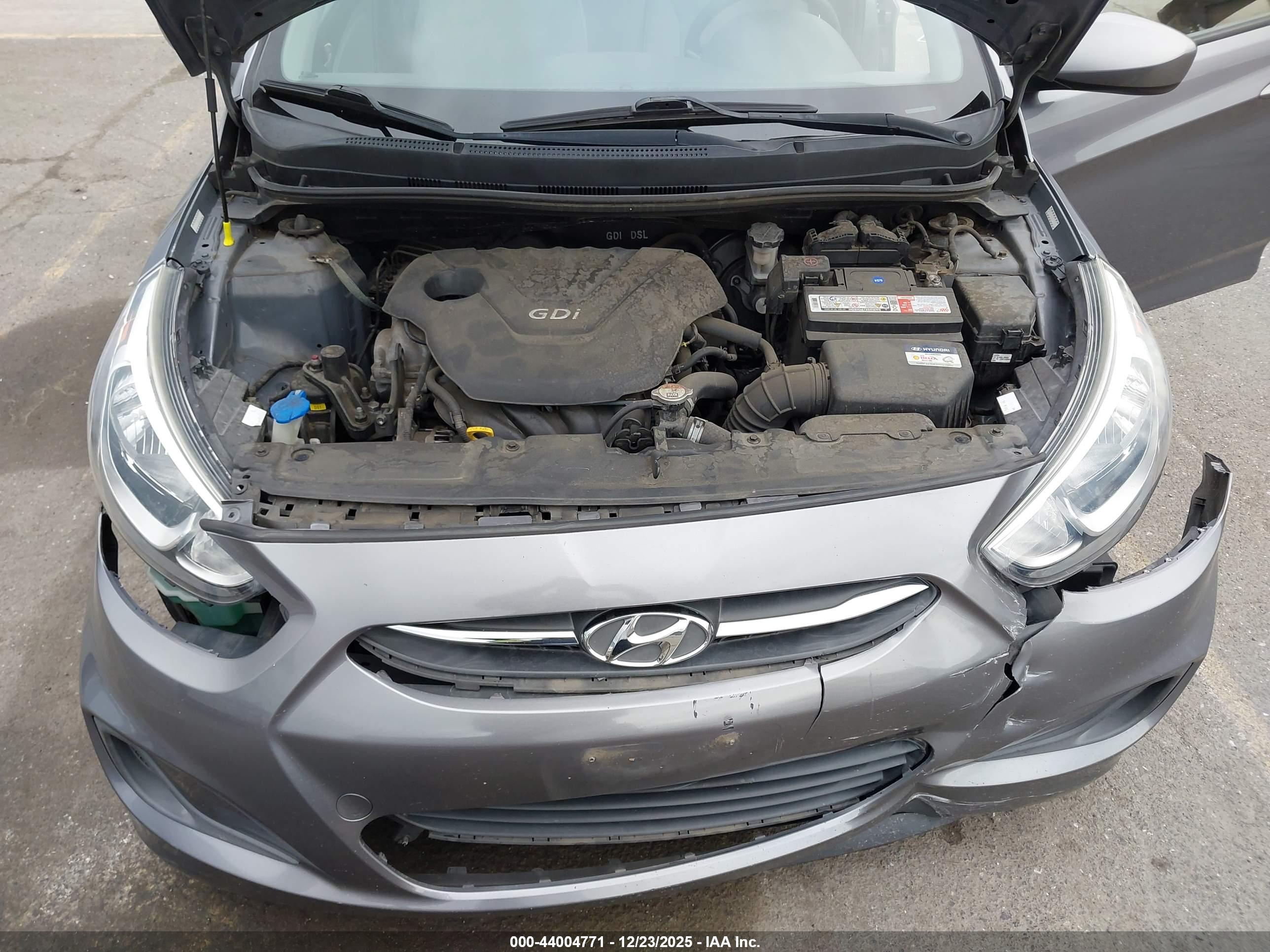 HYUNDAI ACCENT image 10