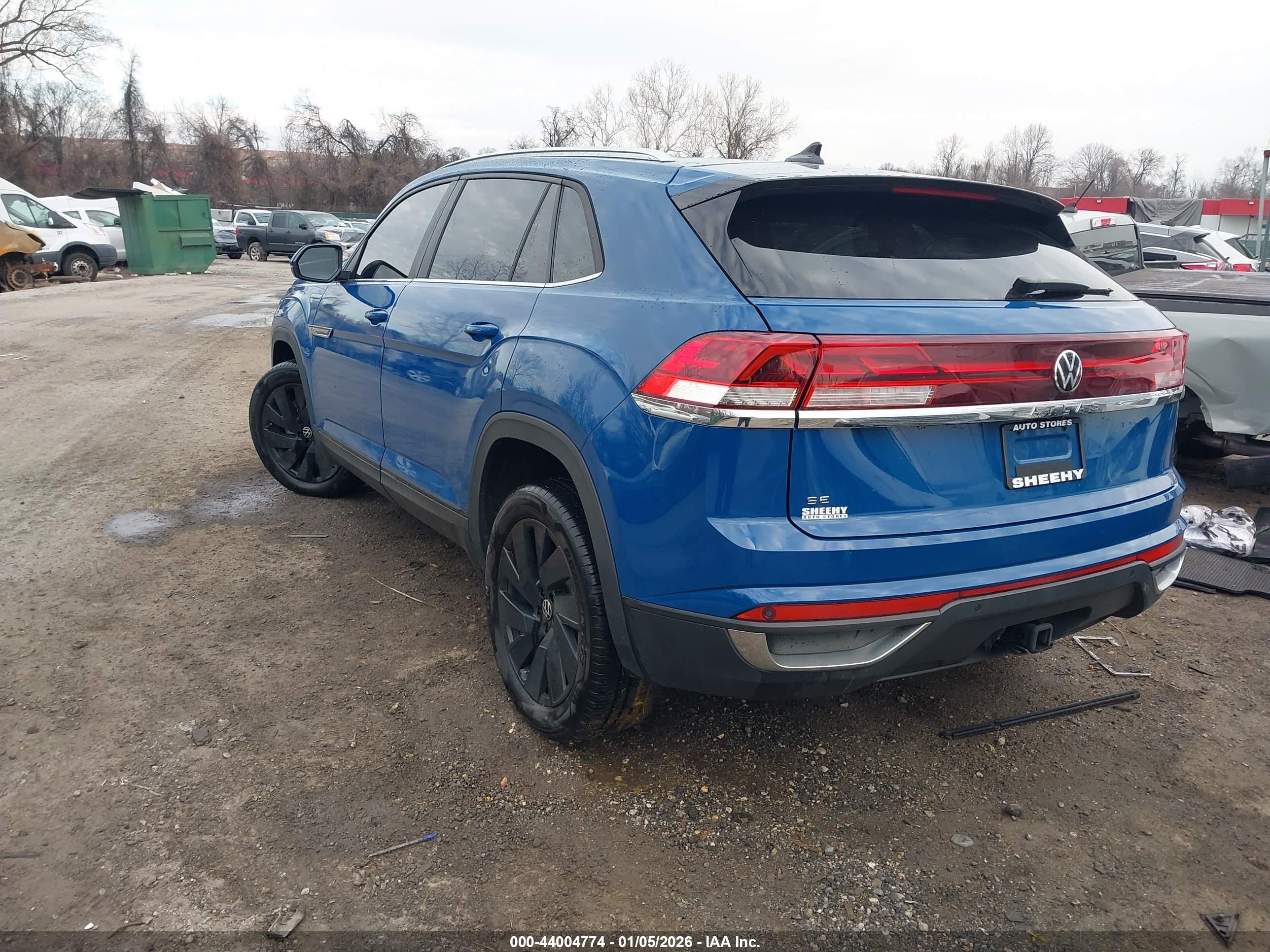 VOLKSWAGEN ATLAS image 3