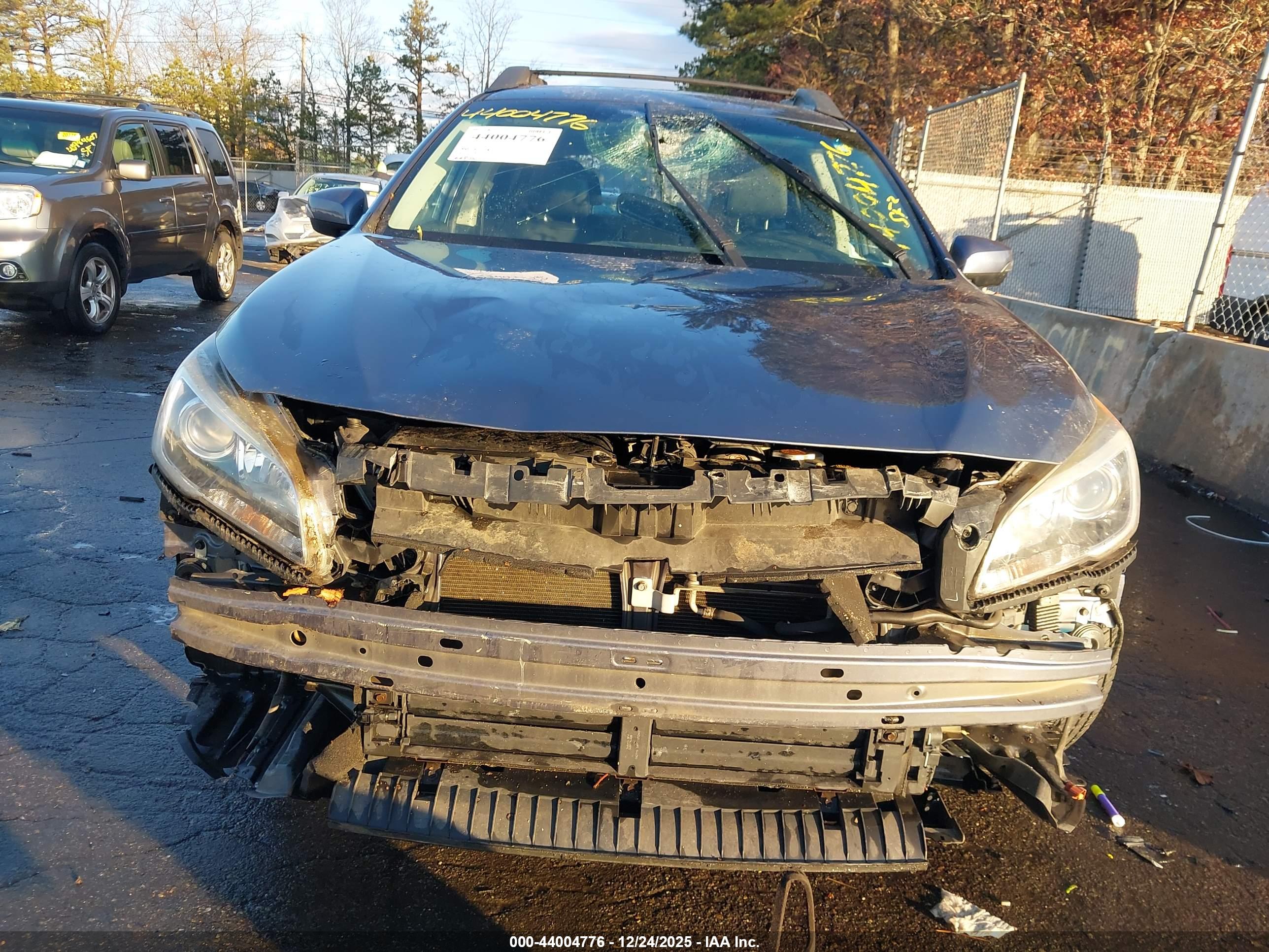 SUBARU OUTBACK image 6