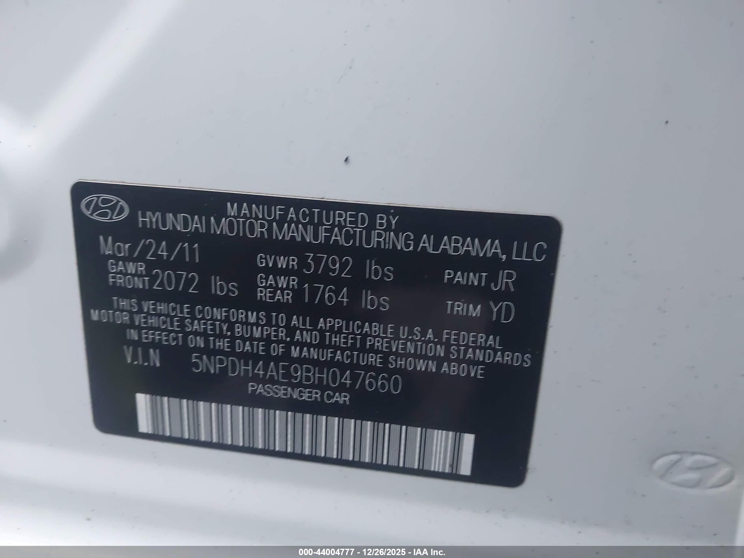 HYUNDAI ELANTRA image 9