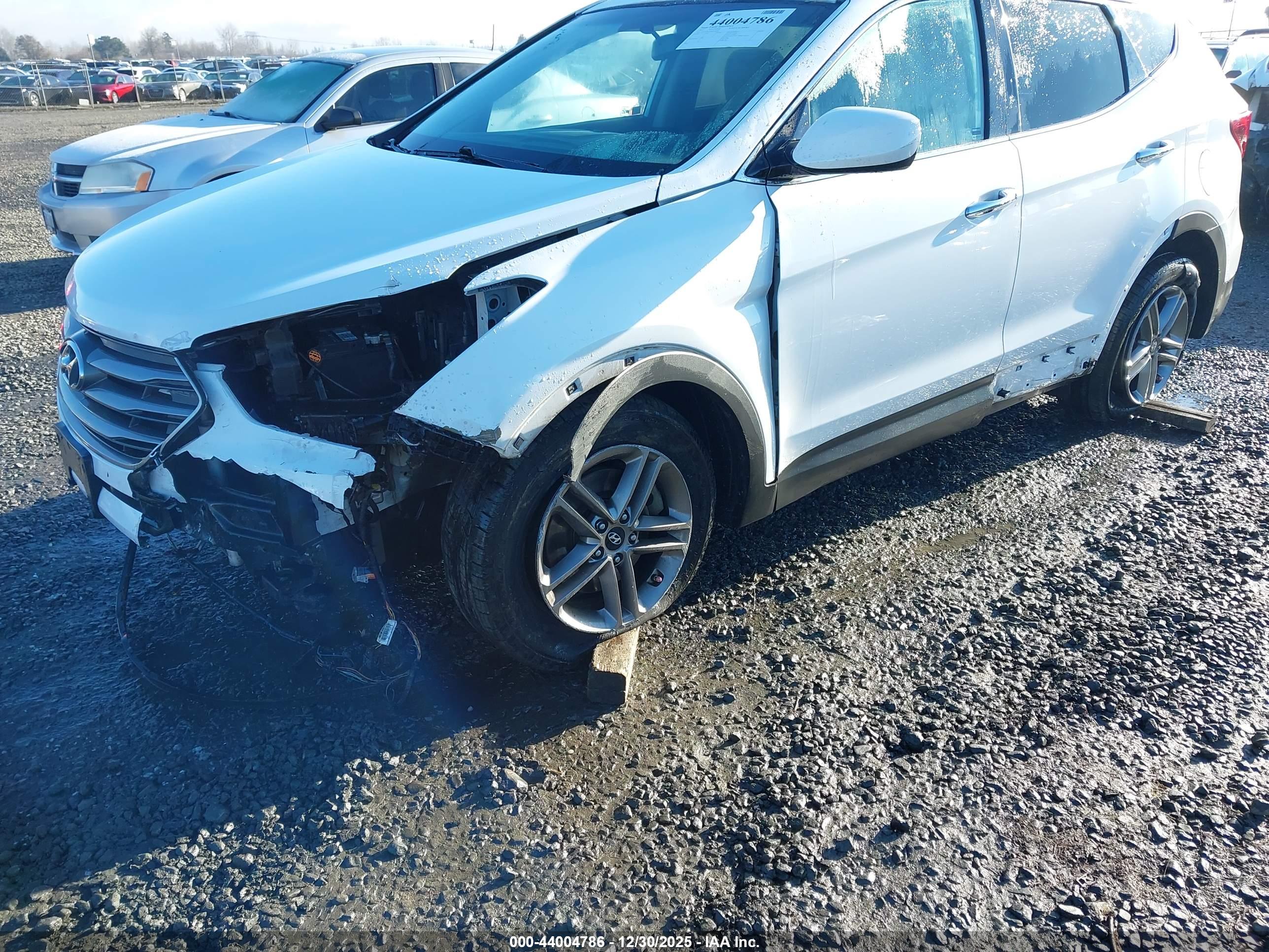 HYUNDAI SANTA image 6