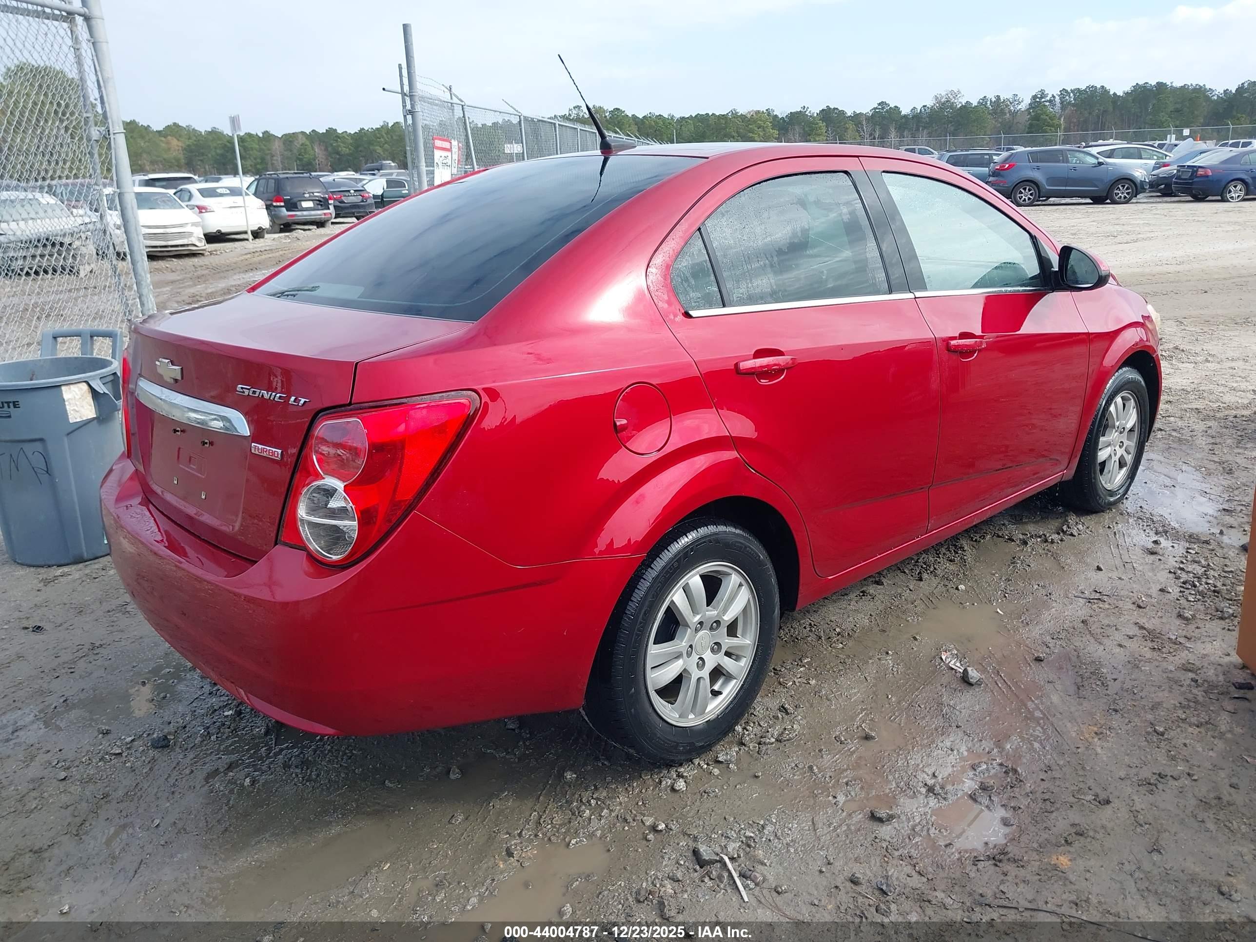 CHEVROLET SONIC image 4