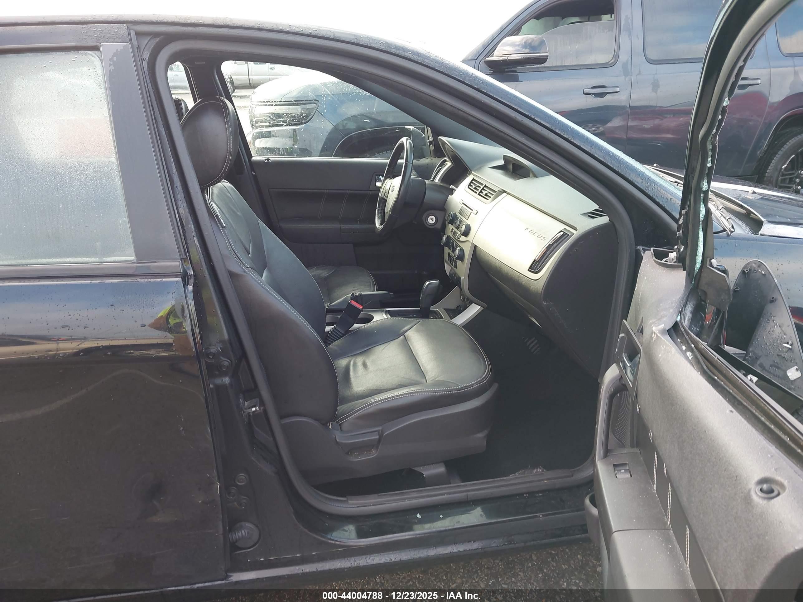 FORD FOCUS image 5