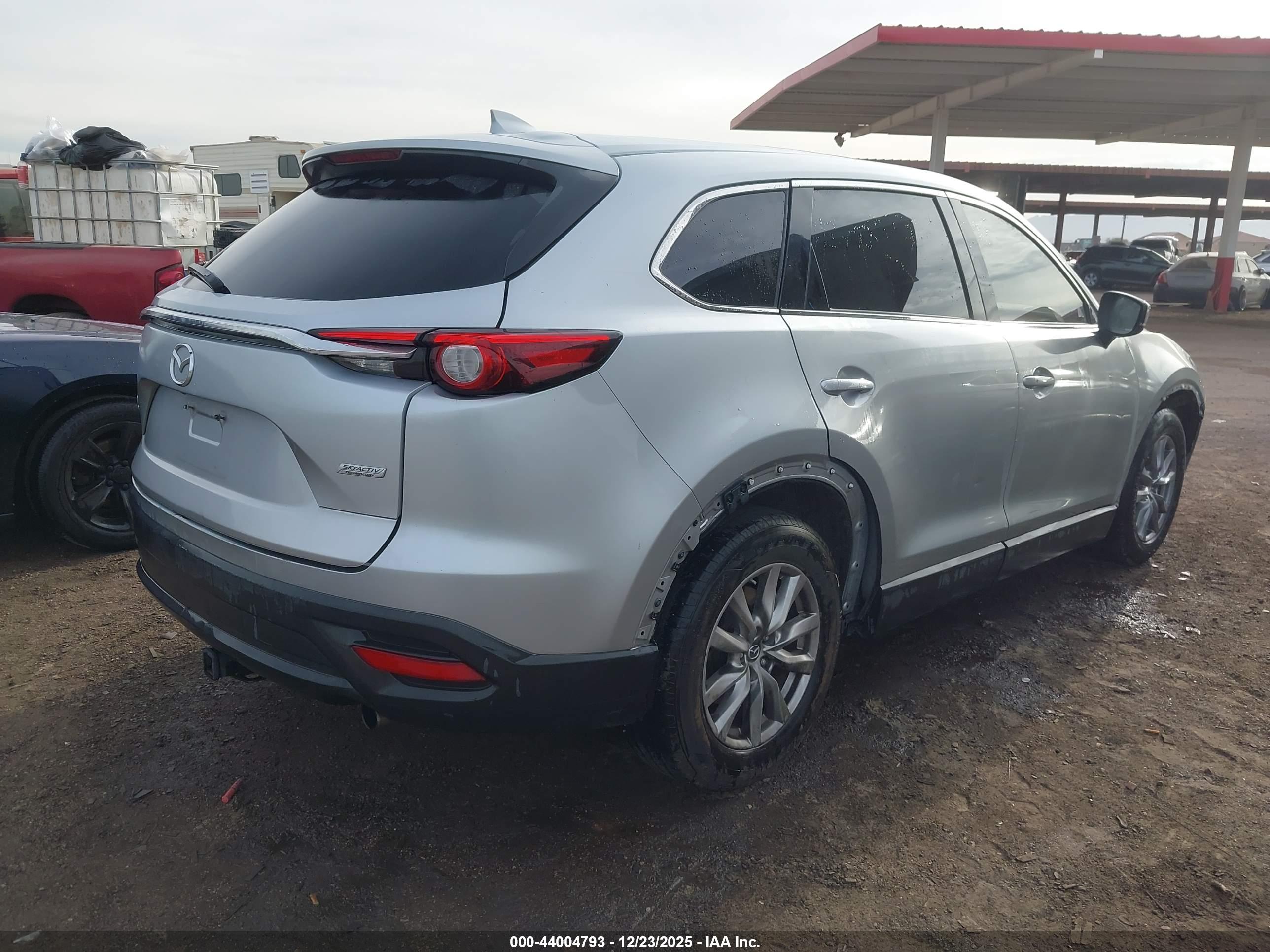 MAZDA CX-9 image 4