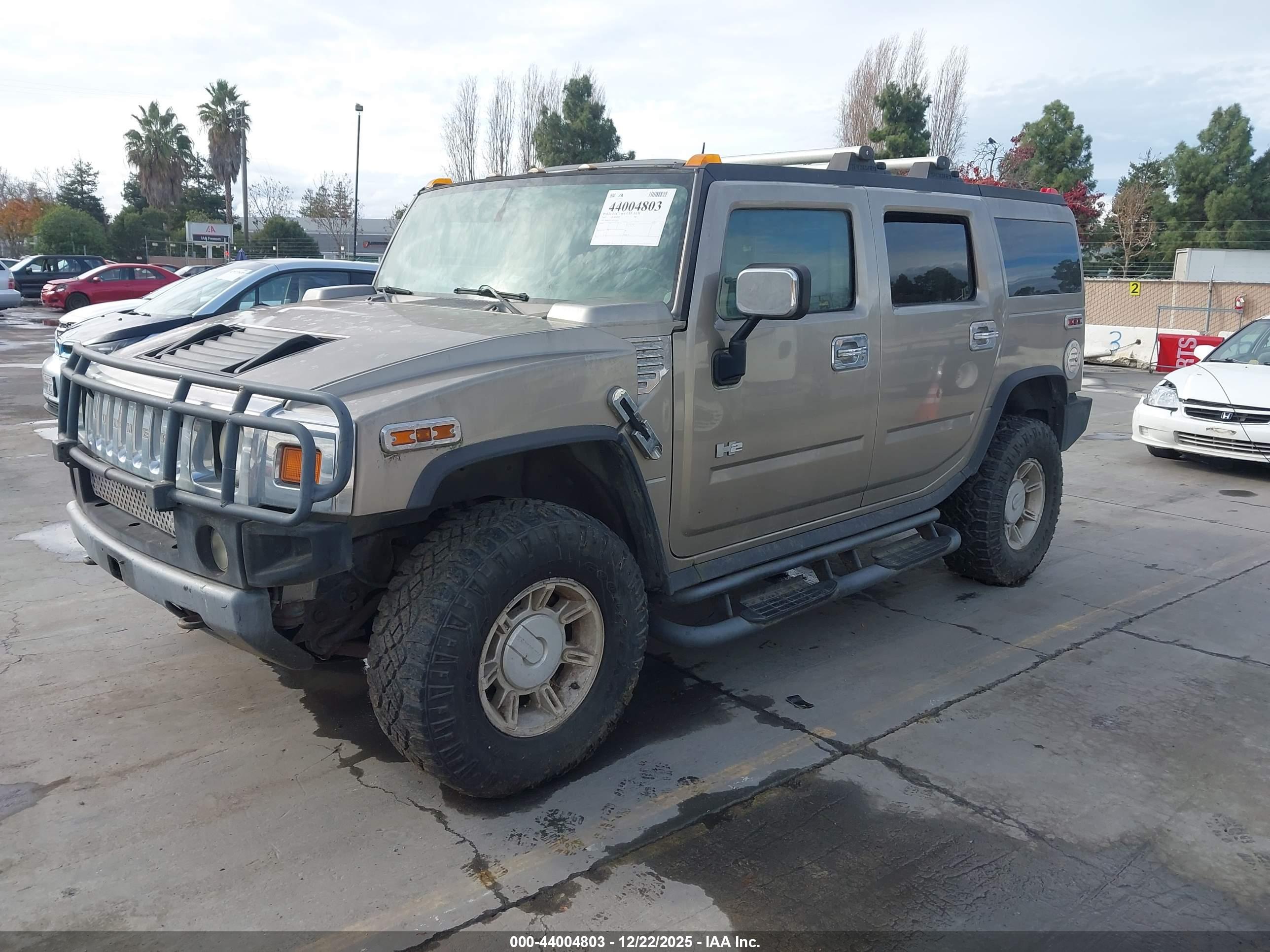 HUMMER H2 image 2