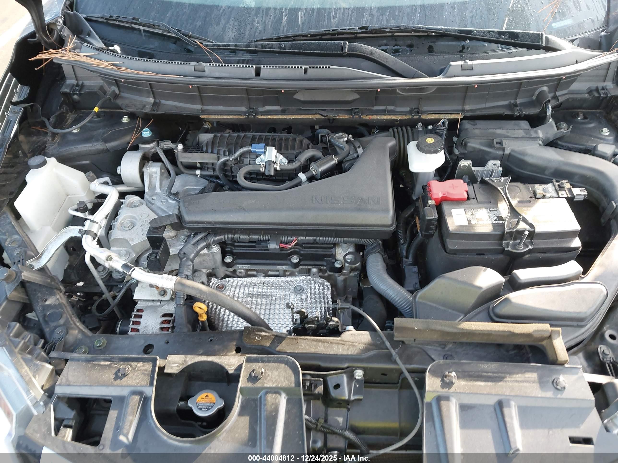 NISSAN ROGUE image 10