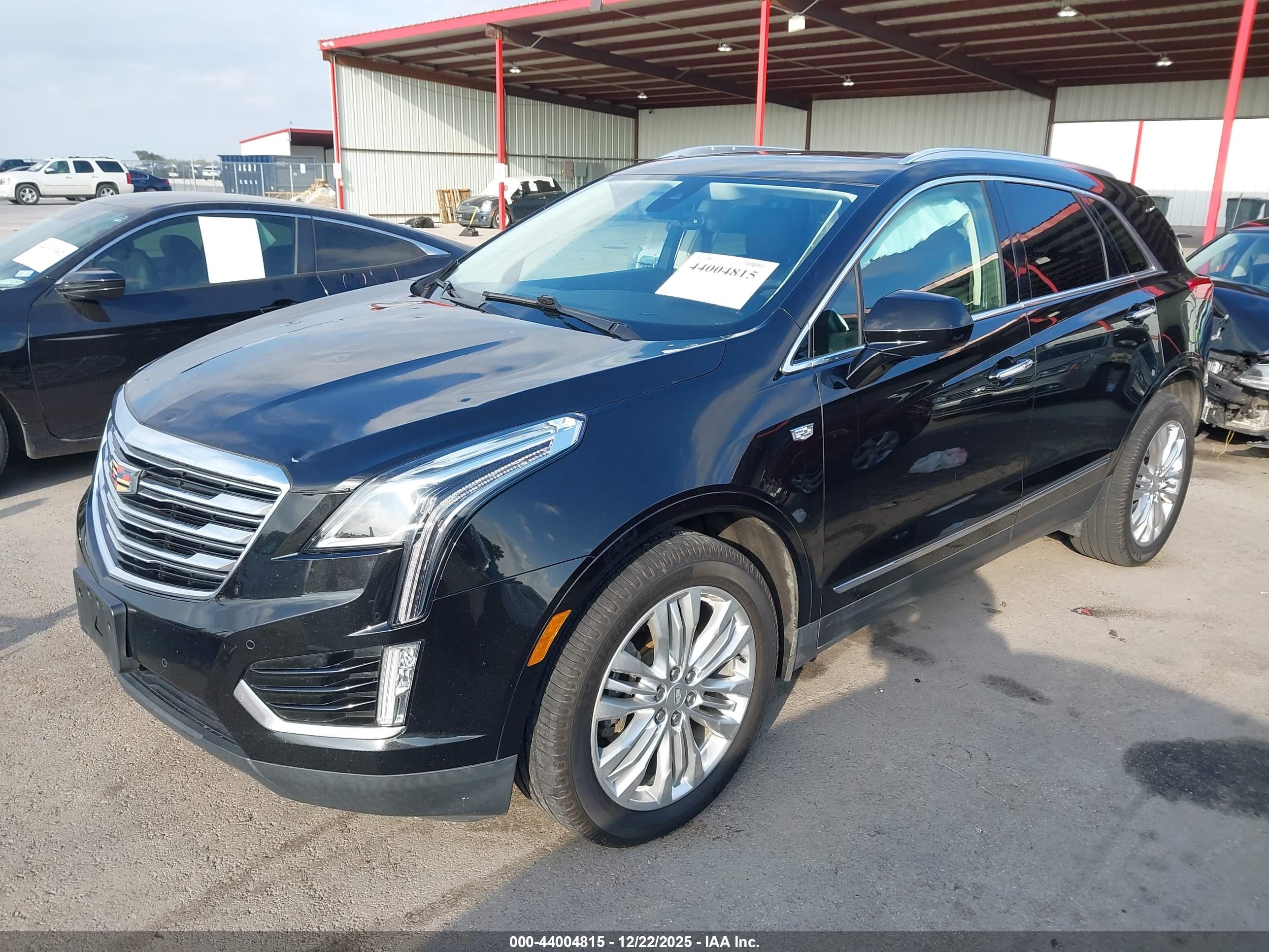 CADILLAC XT5 image 2