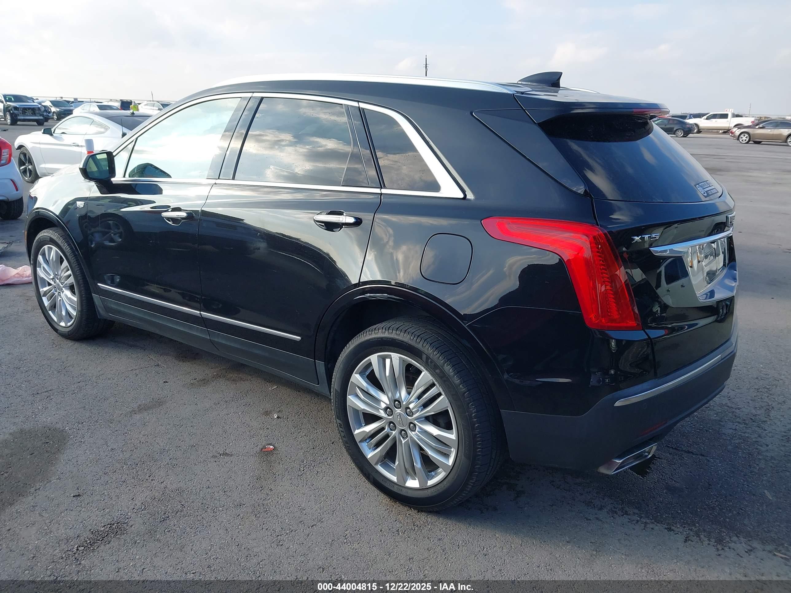 CADILLAC XT5 image 3