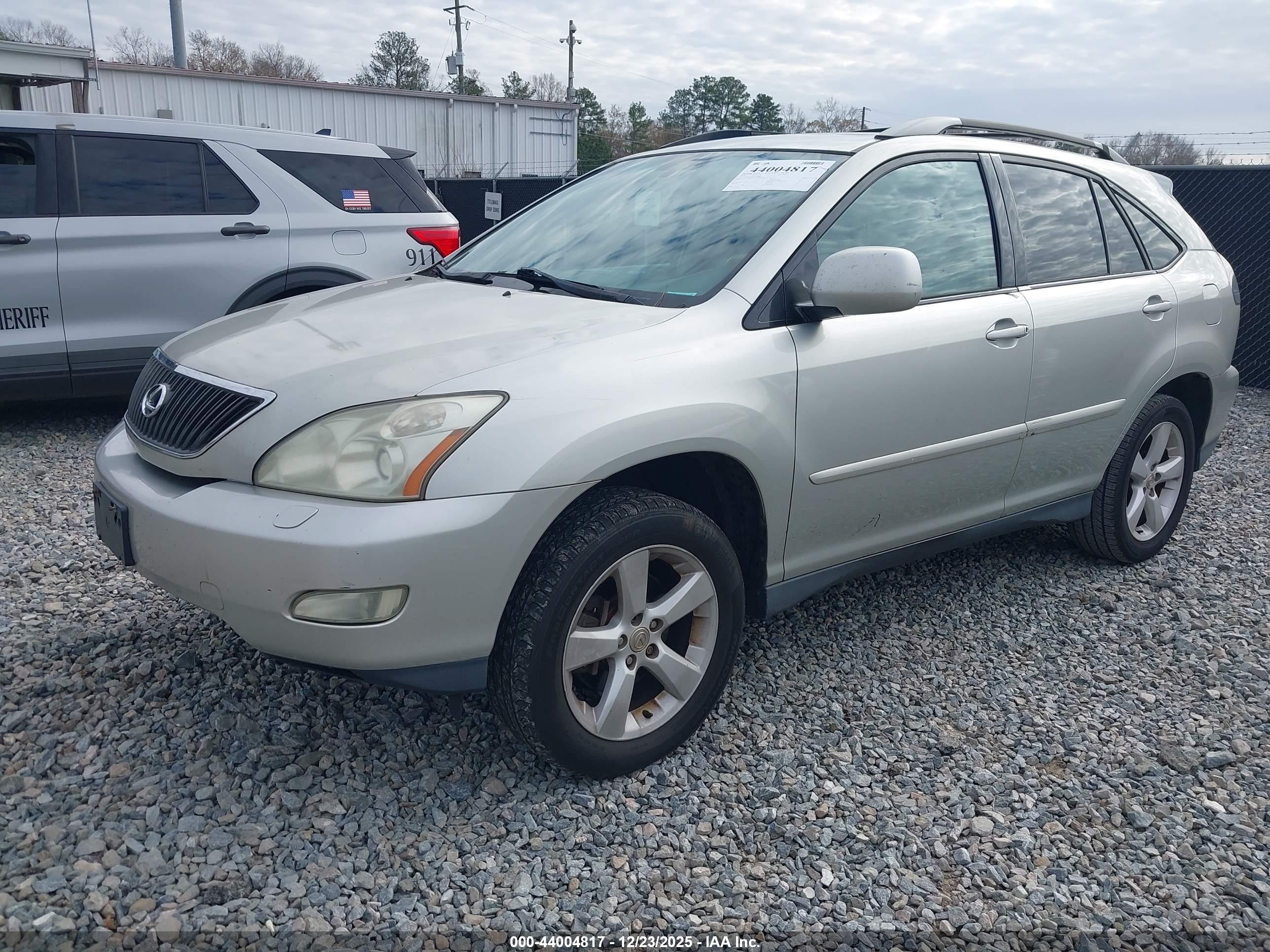 LEXUS RX image 2