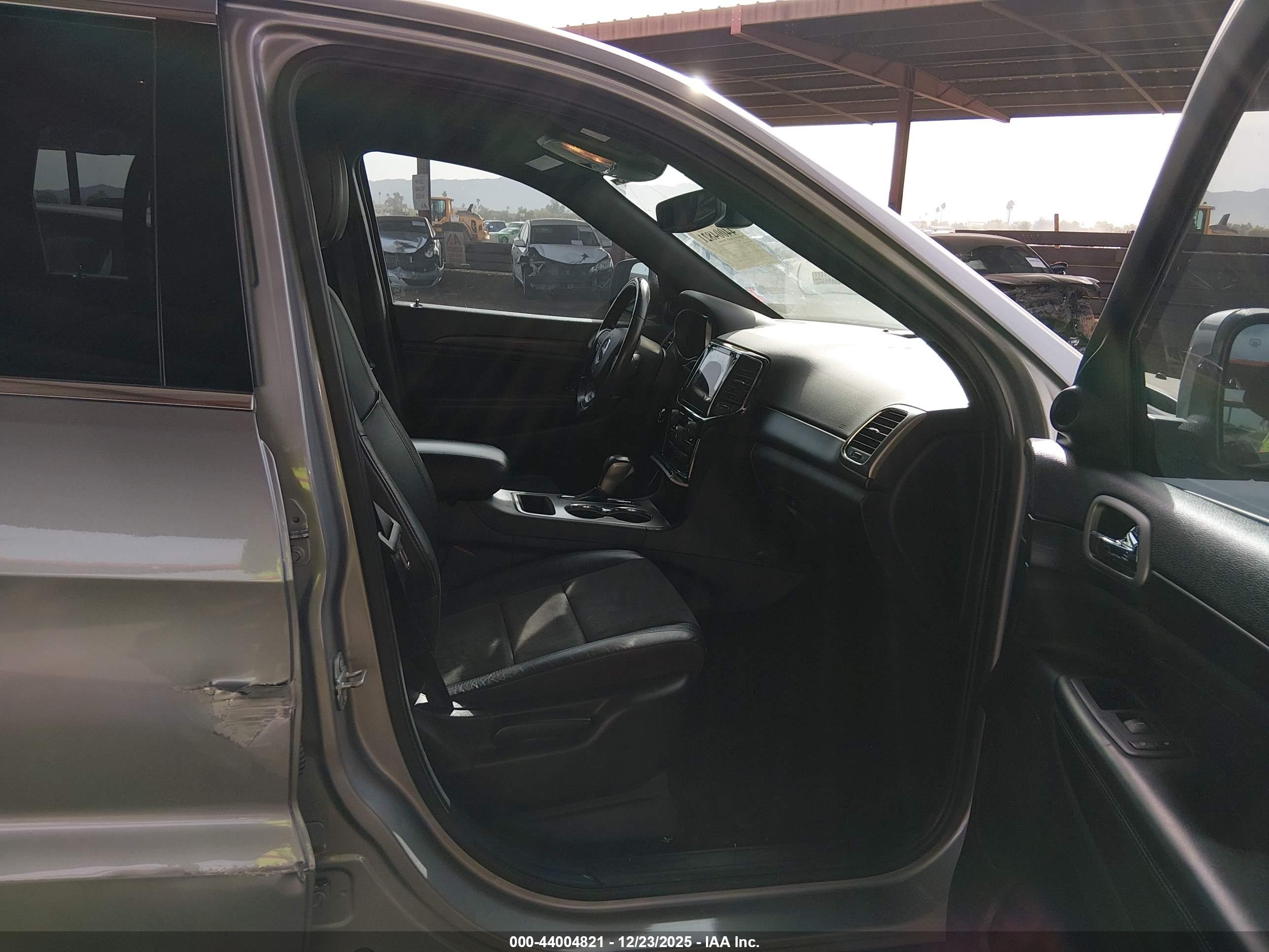 JEEP GRAND image 5