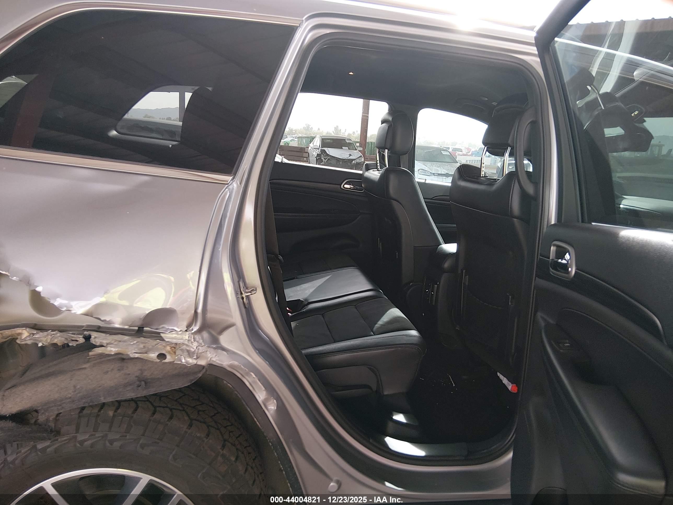 JEEP GRAND image 8