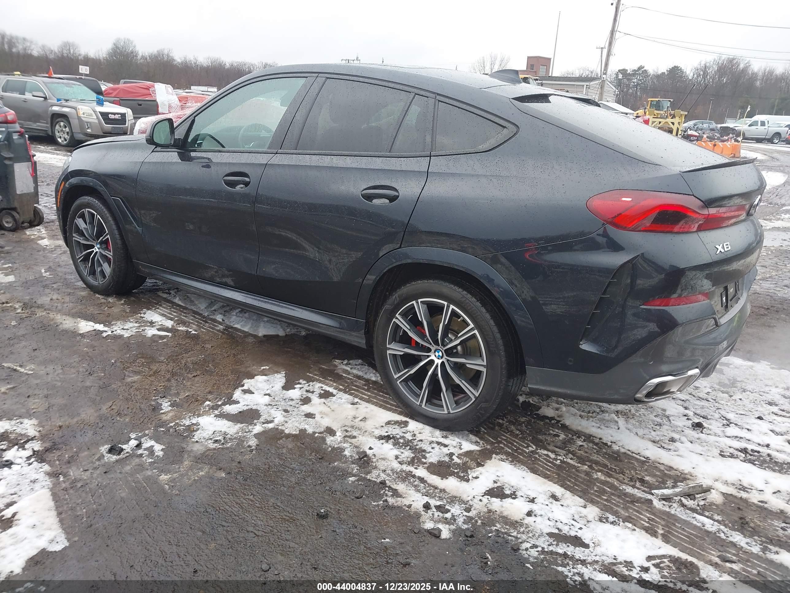 BMW X6 image 3