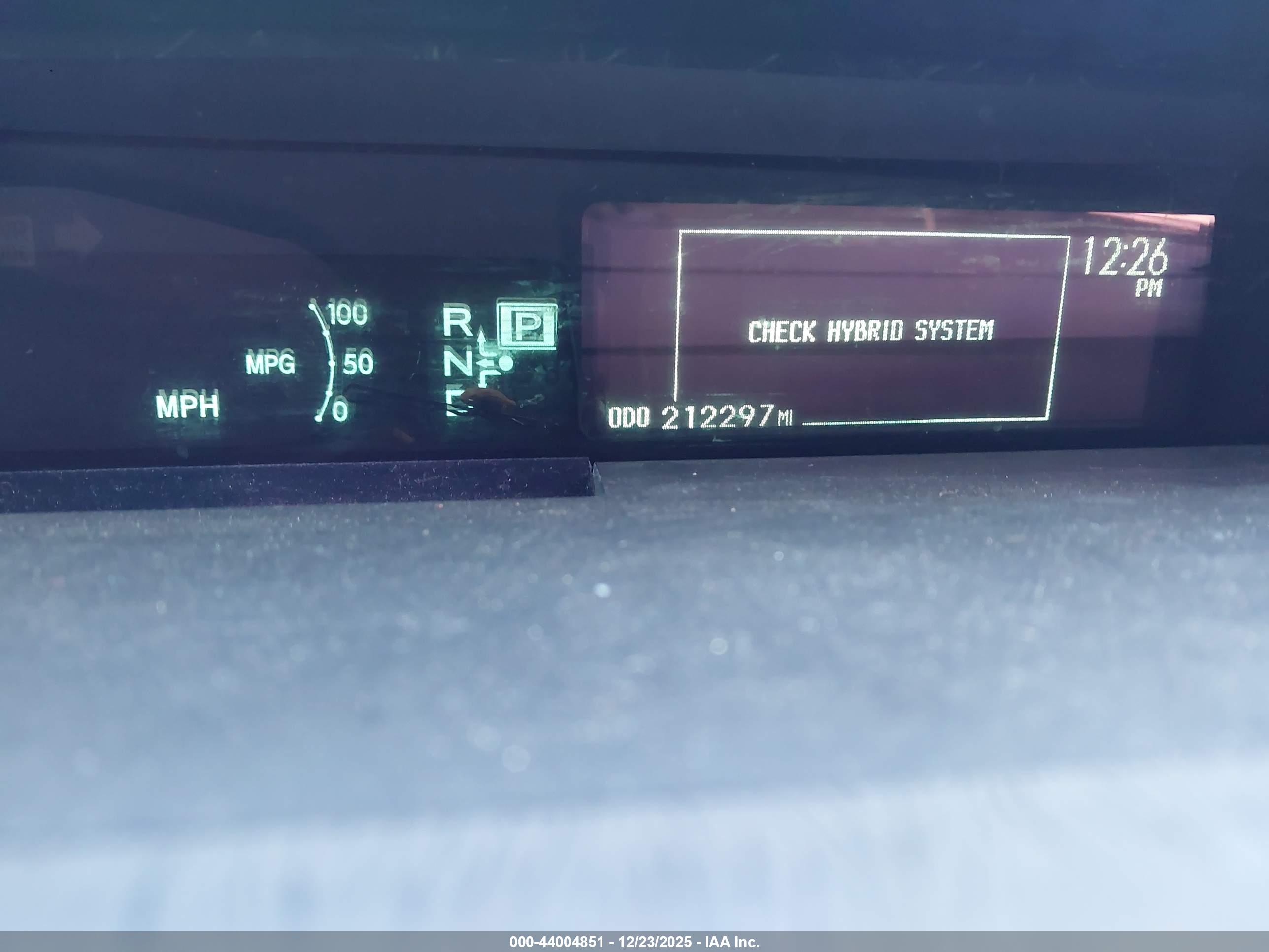 TOYOTA PRIUS image 7