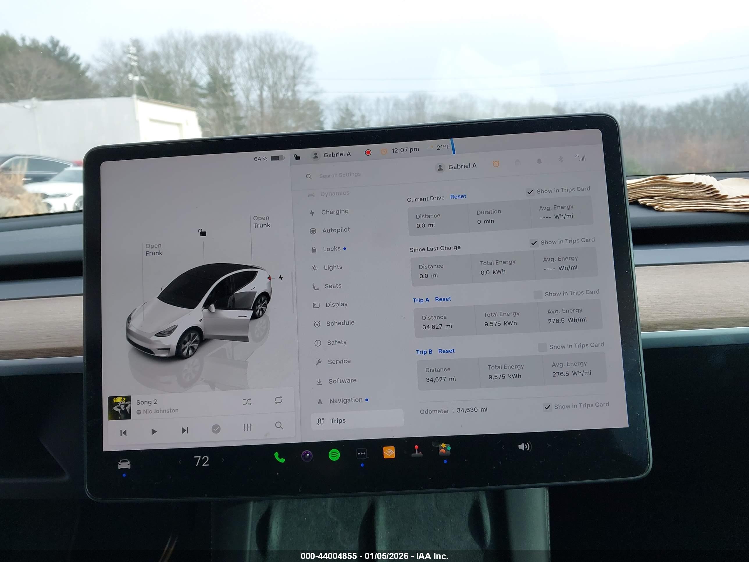TESLA MODEL image 7