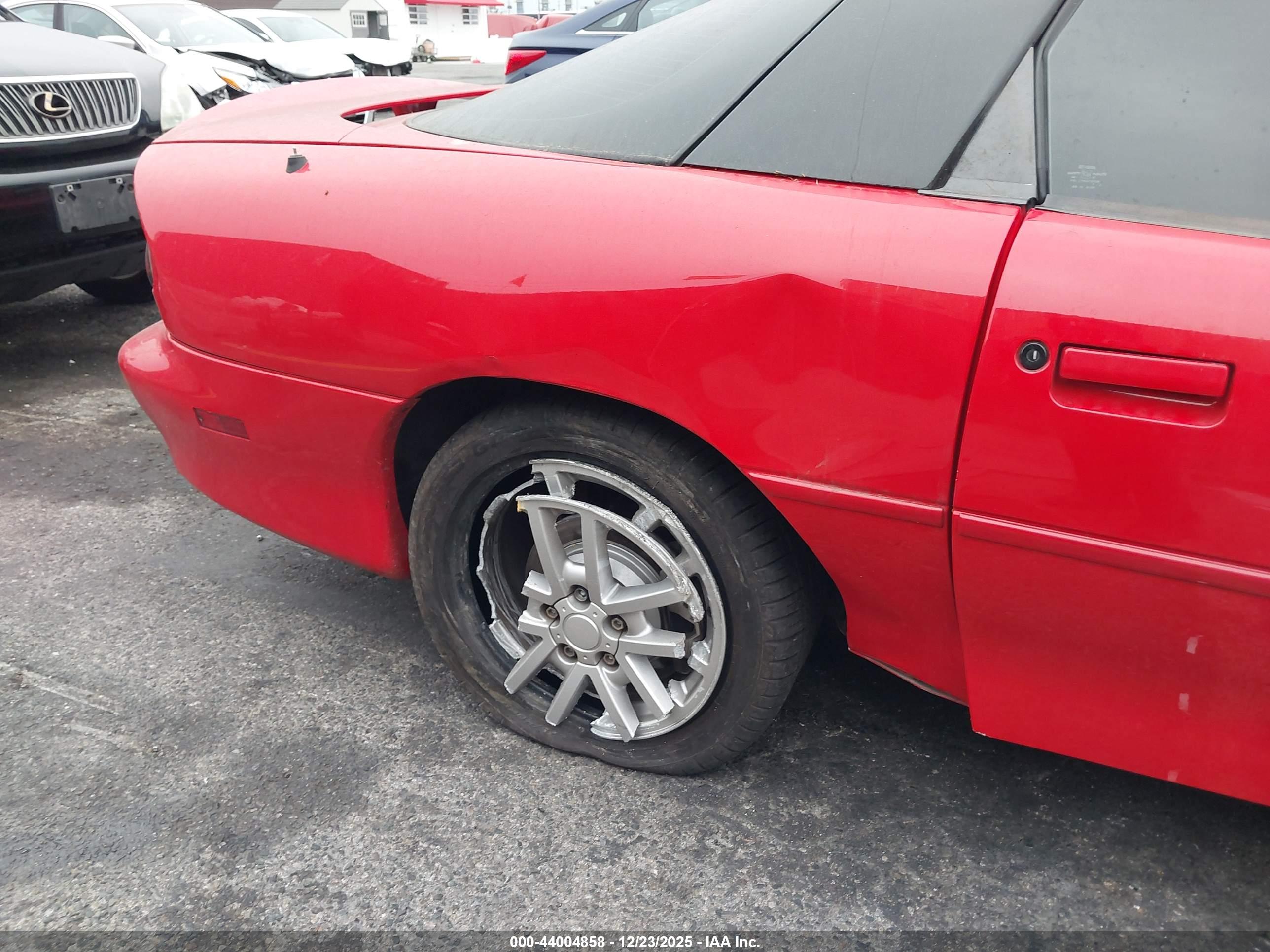 CHEVROLET CAMARO image 6