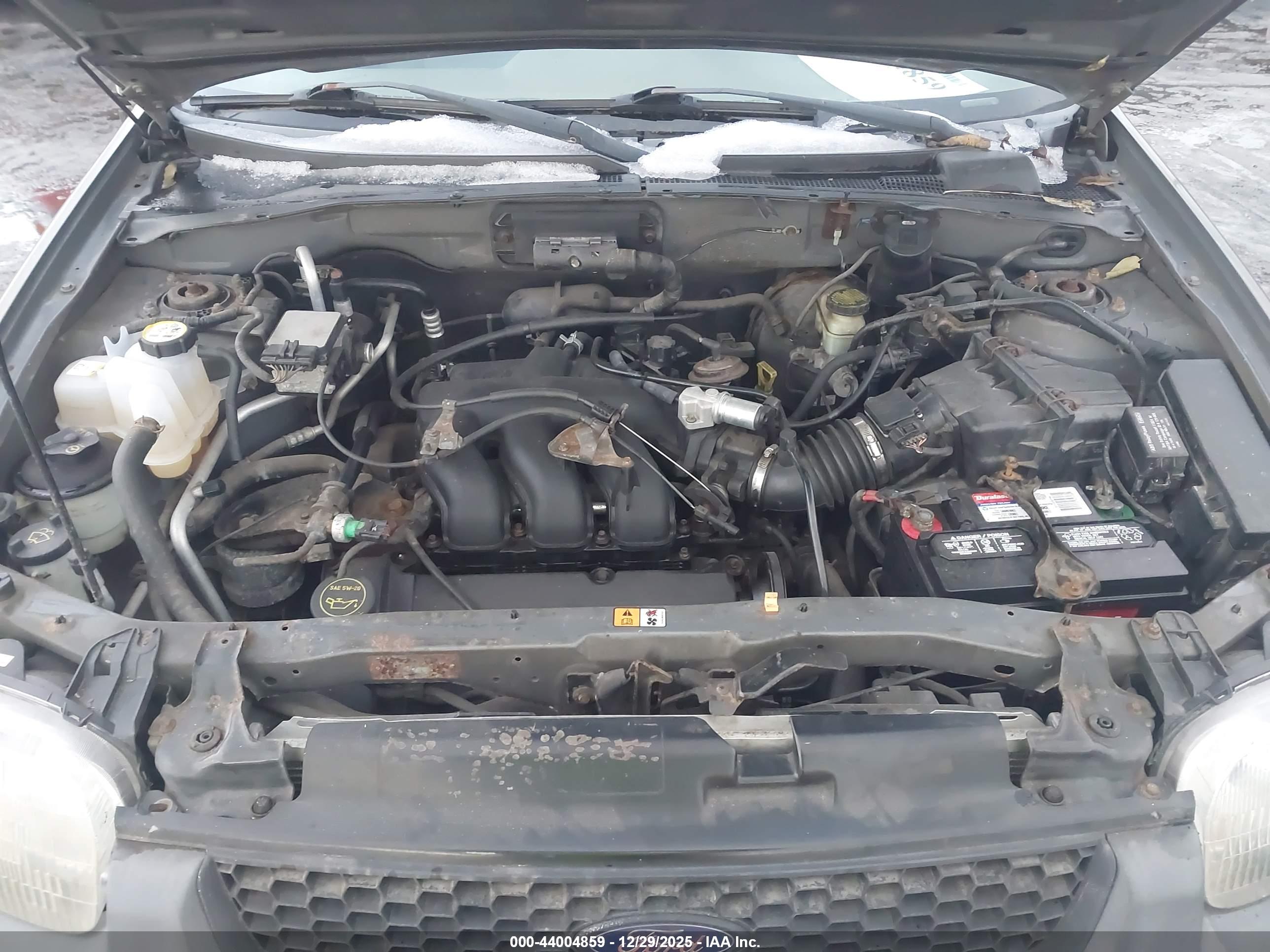 FORD ESCAPE image 10