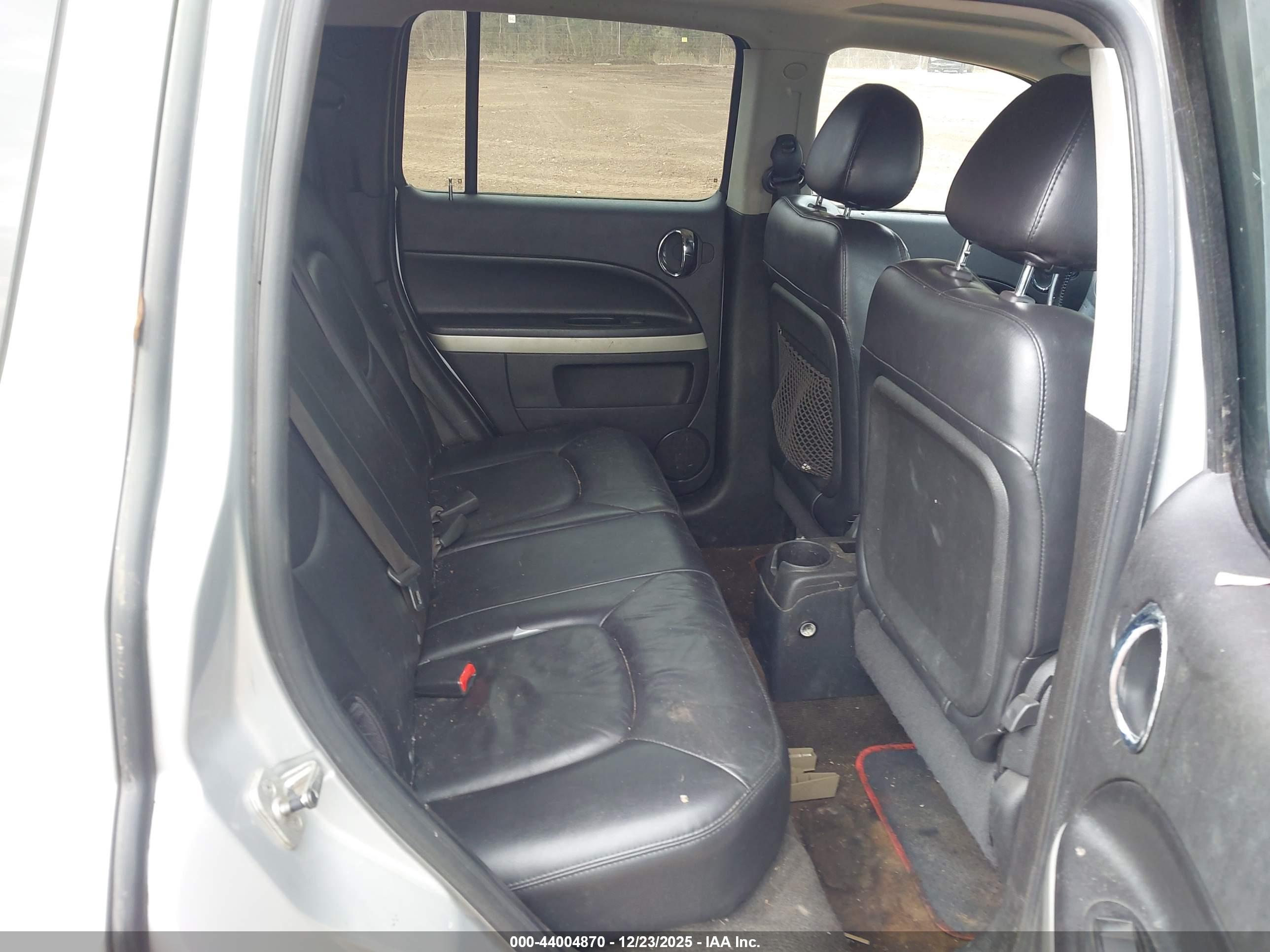CHEVROLET HHR image 8