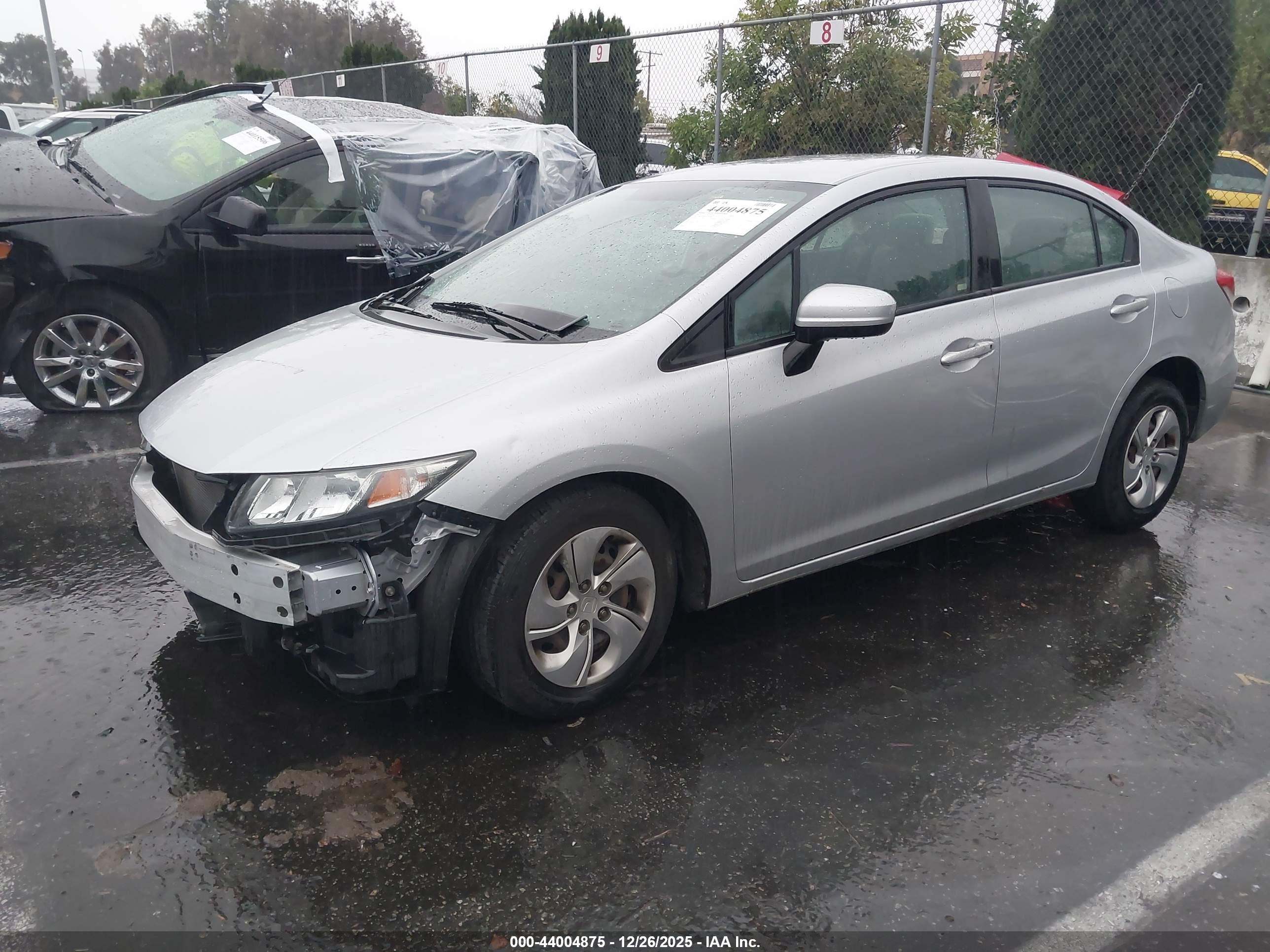 HONDA CIVIC image 2