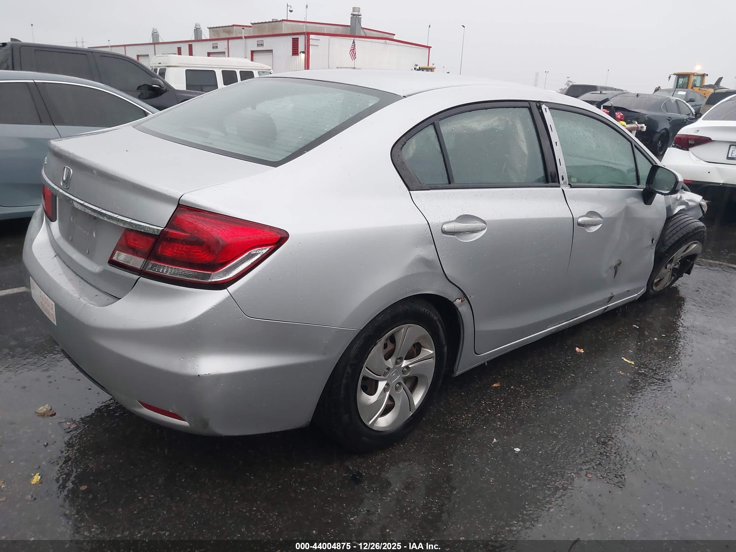 HONDA CIVIC image 4