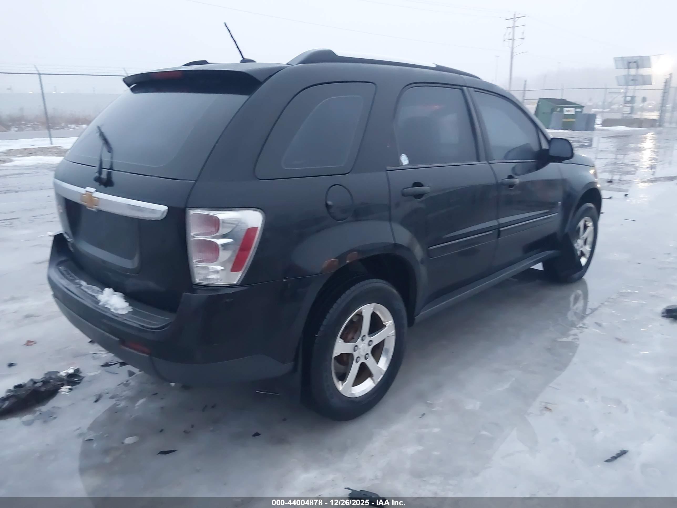 CHEVROLET EQUINOX image 4
