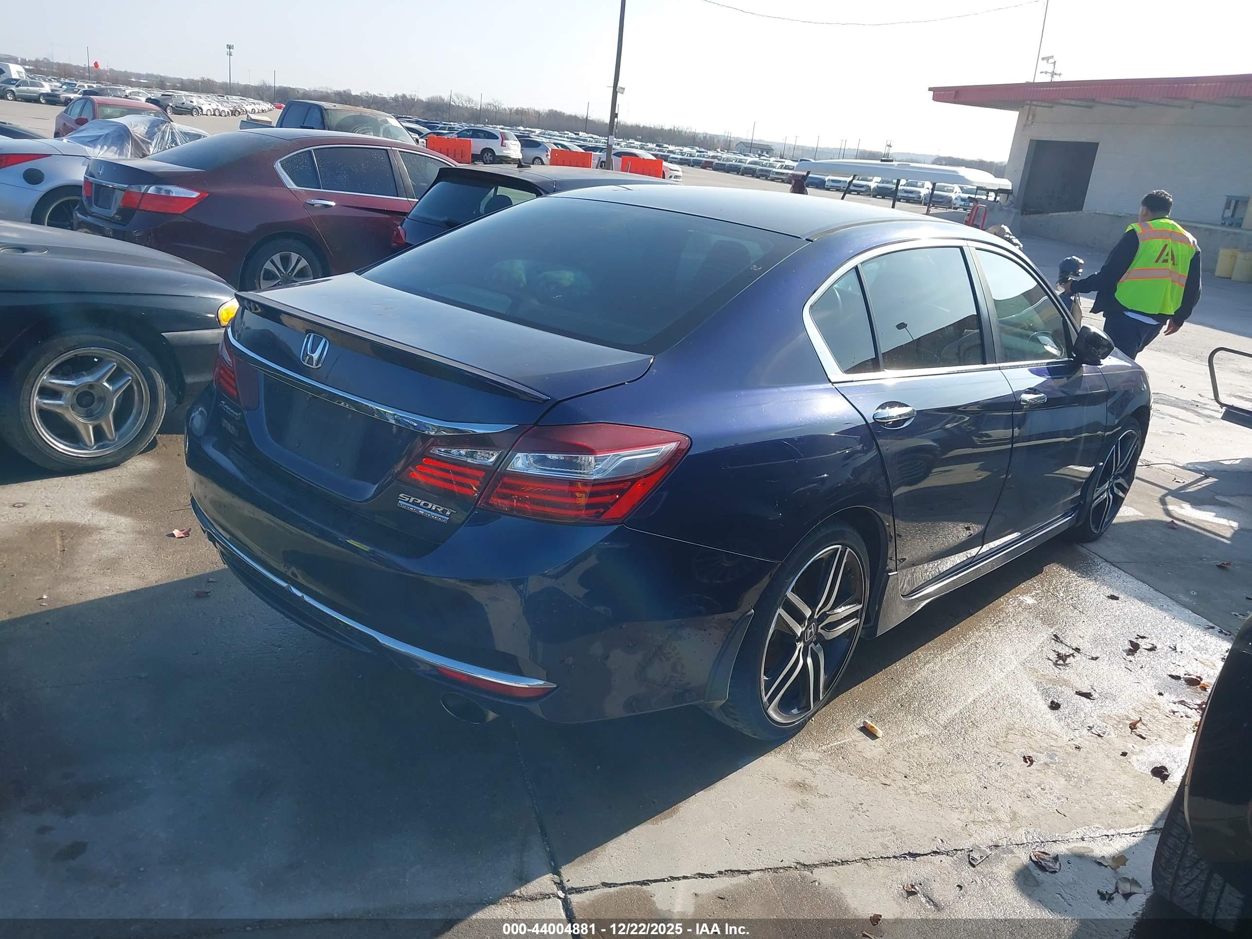 HONDA ACCORD image 4