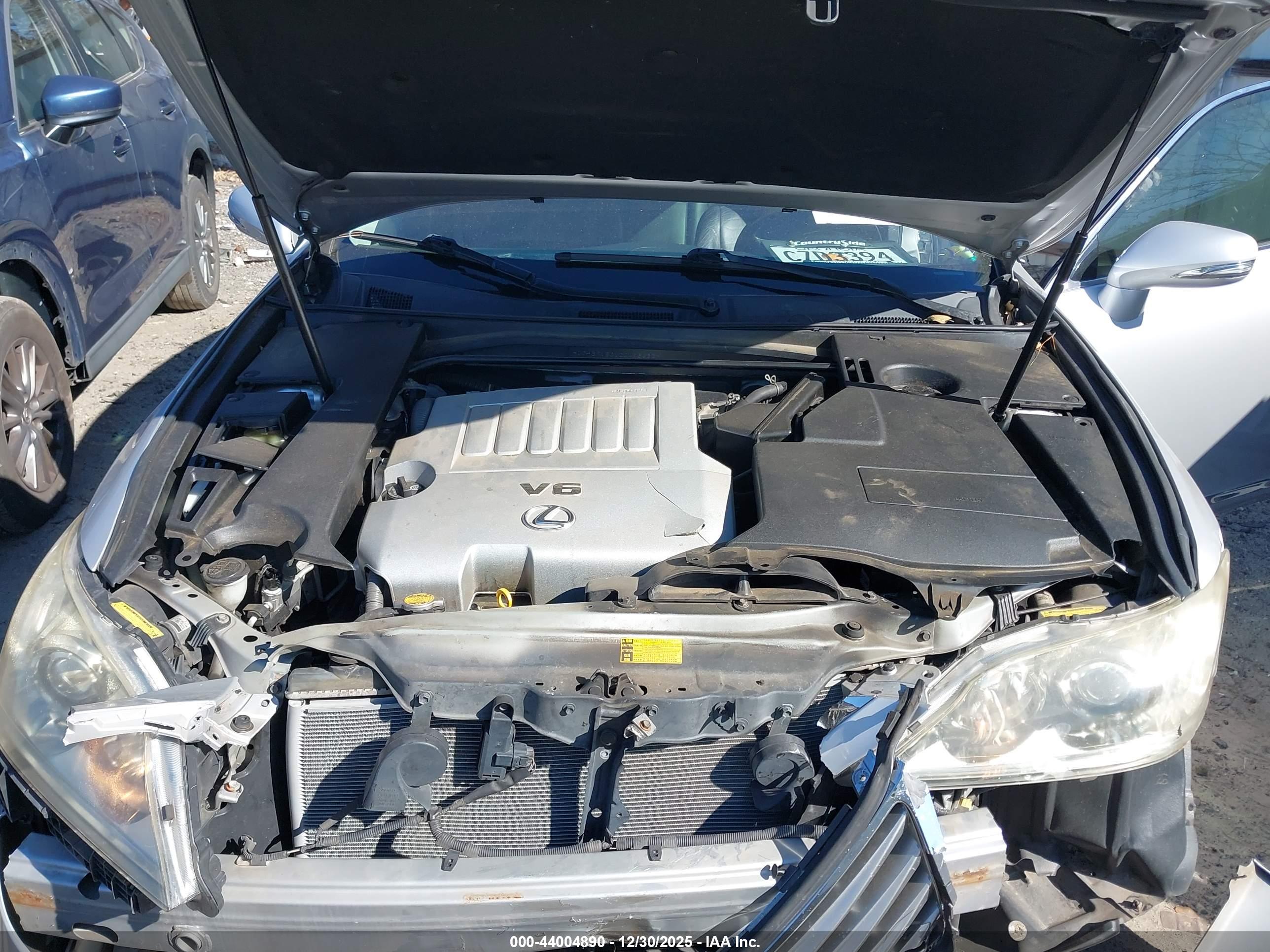 LEXUS ES image 10