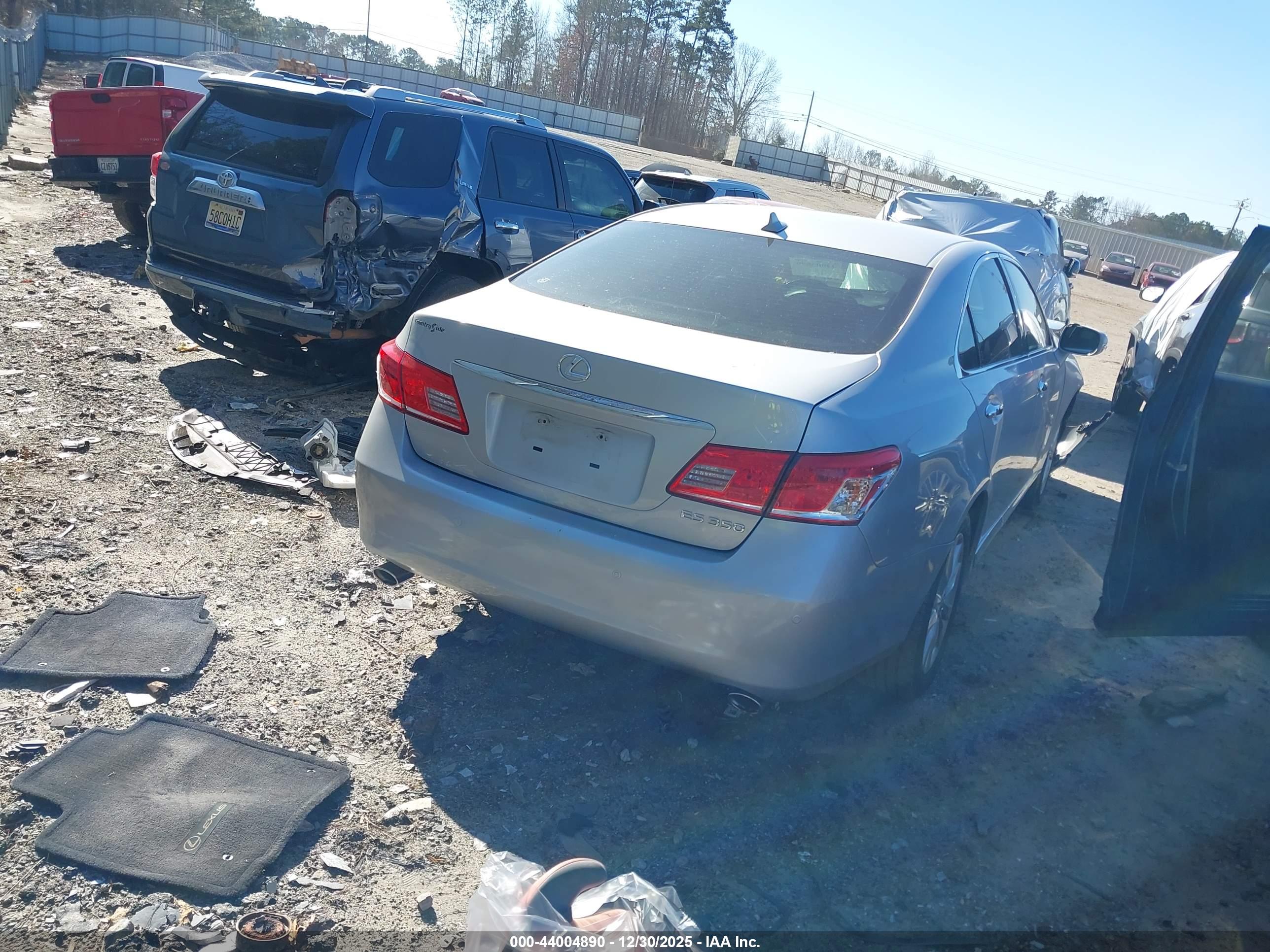 LEXUS ES image 4