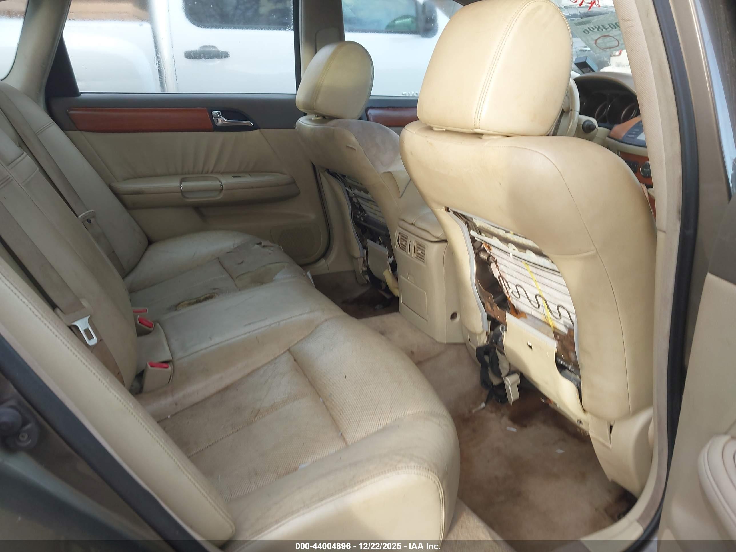 INFINITI M35X image 8
