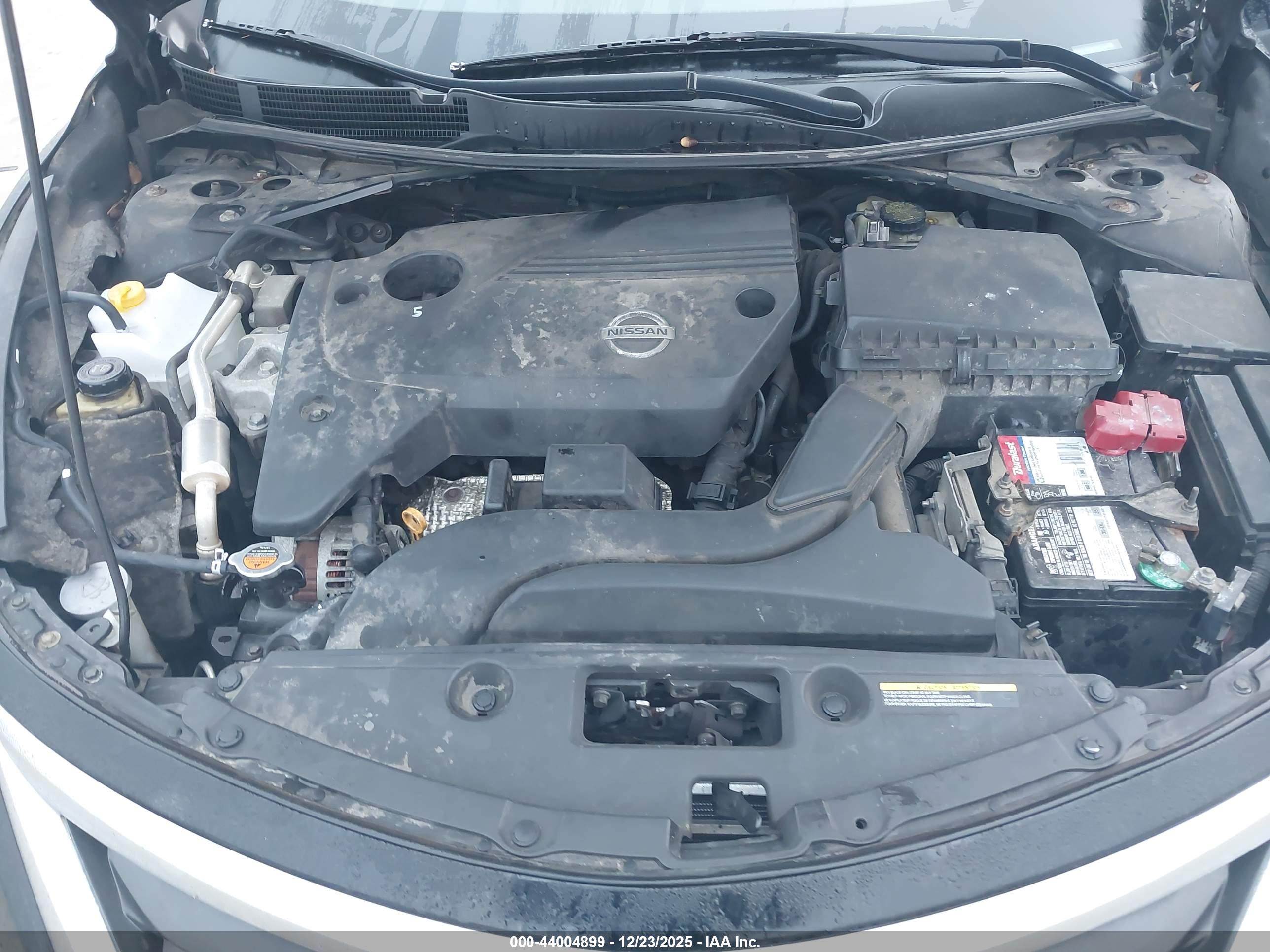 NISSAN ALTIMA image 10