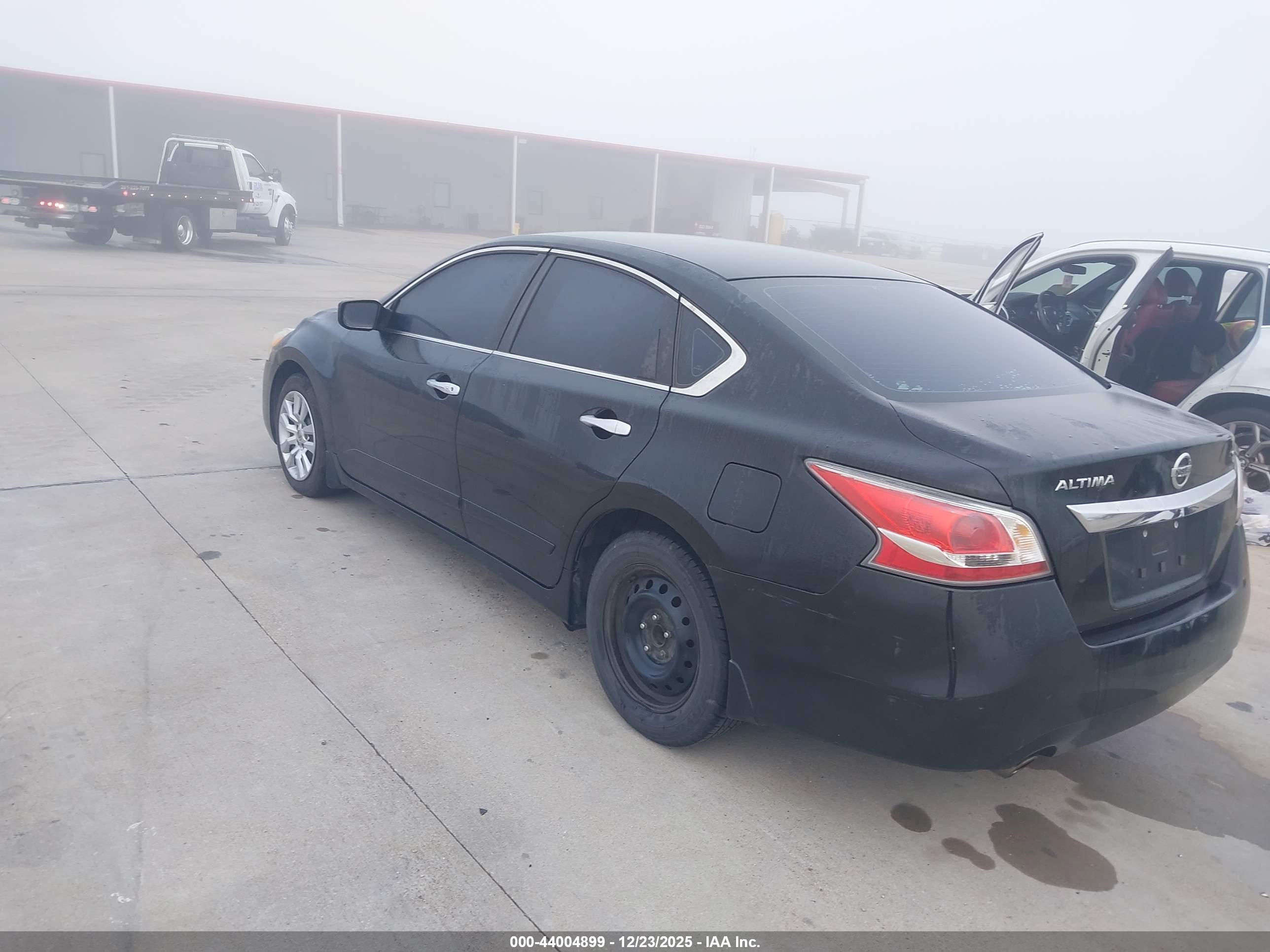 NISSAN ALTIMA image 3