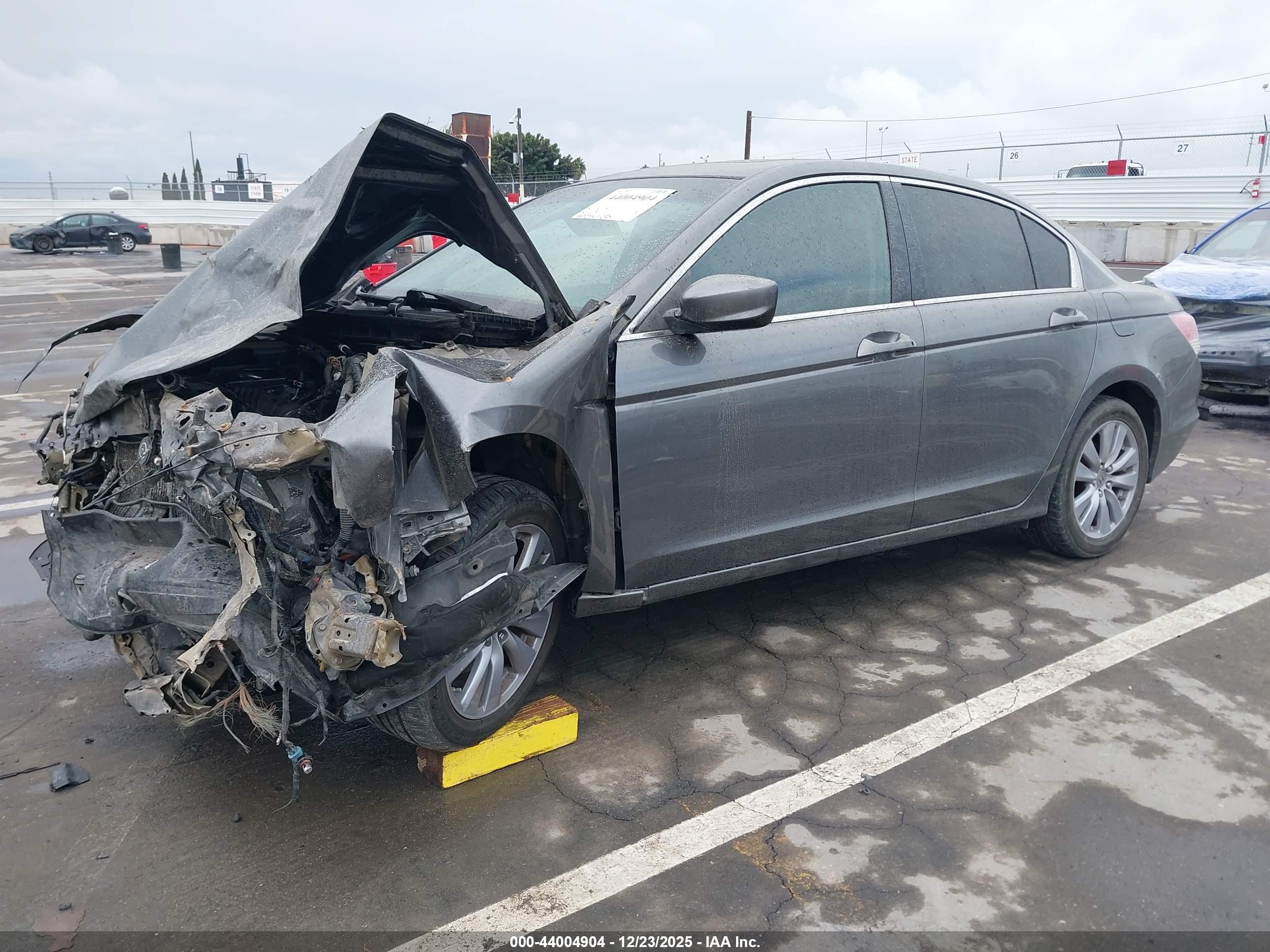 HONDA ACCORD image 2