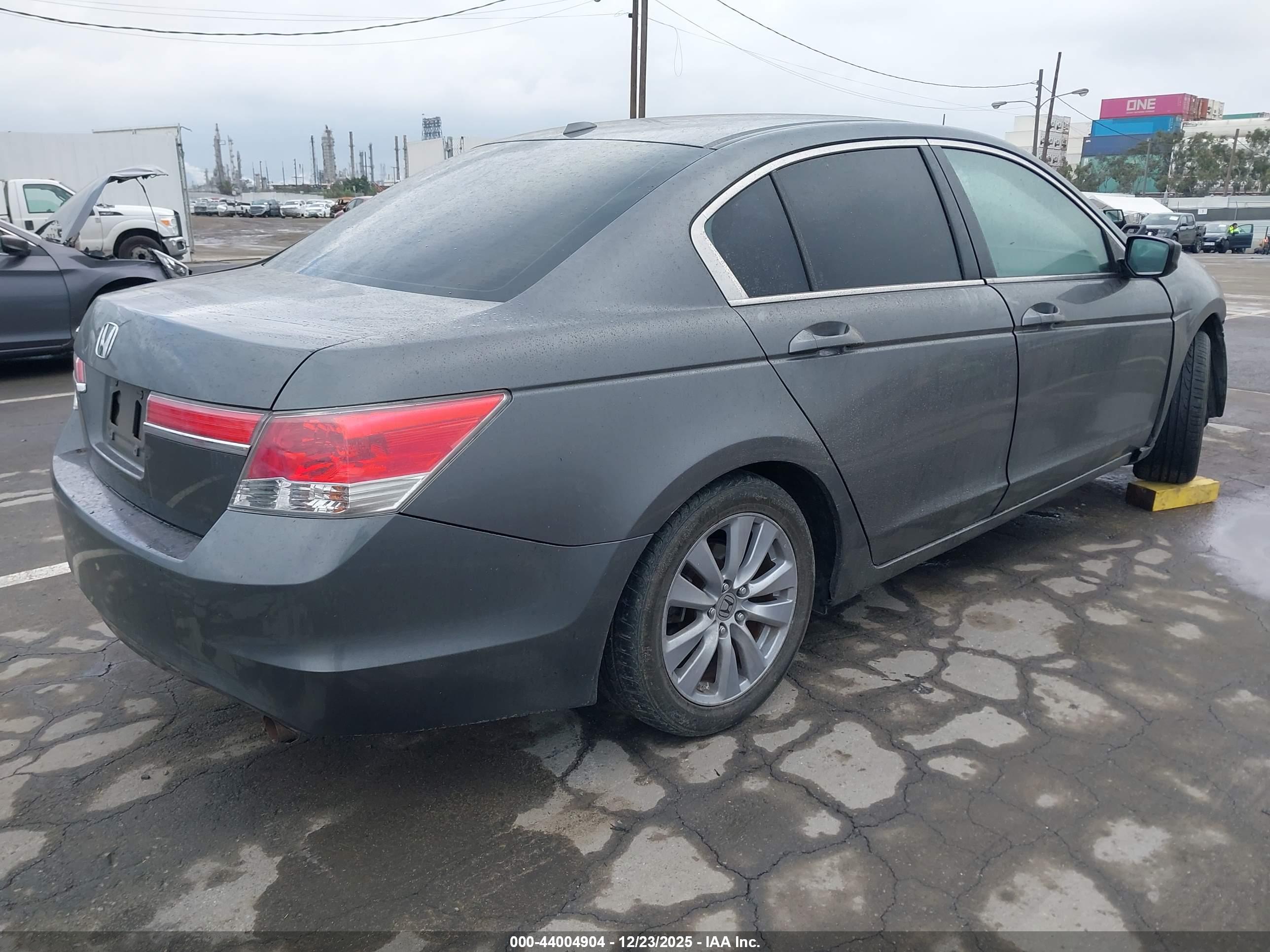 HONDA ACCORD image 4
