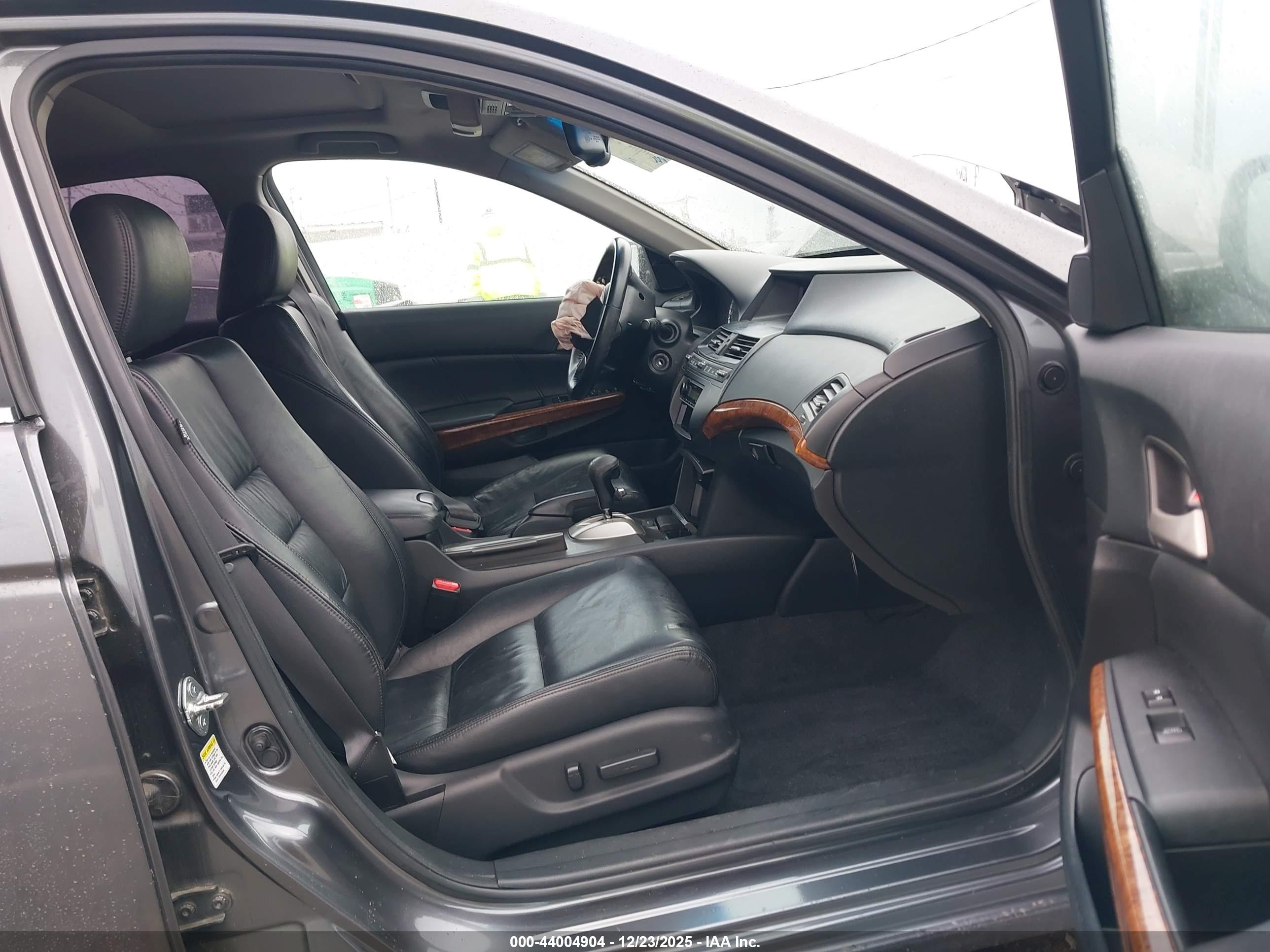 HONDA ACCORD image 5