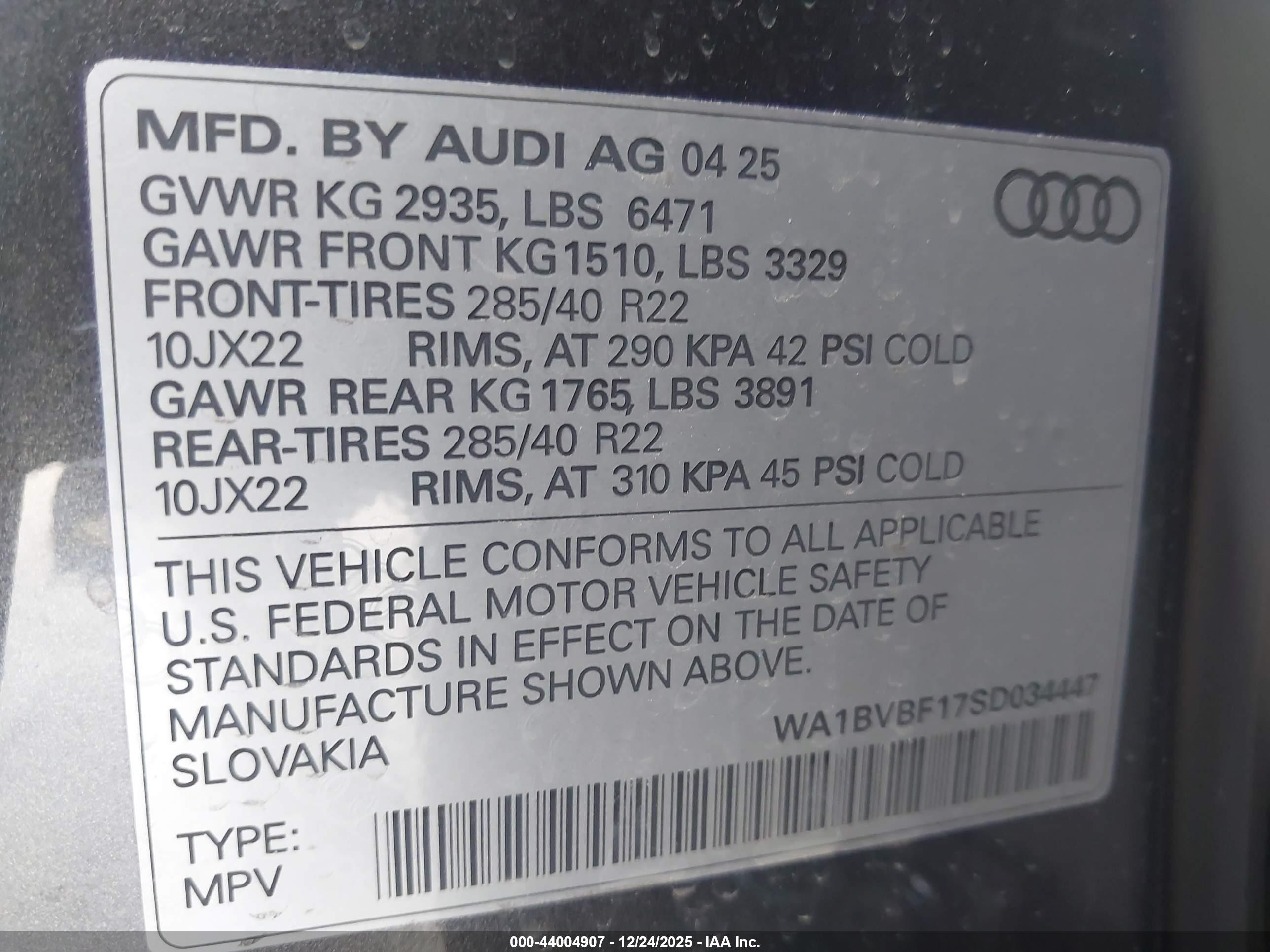 AUDI Q8 image 9