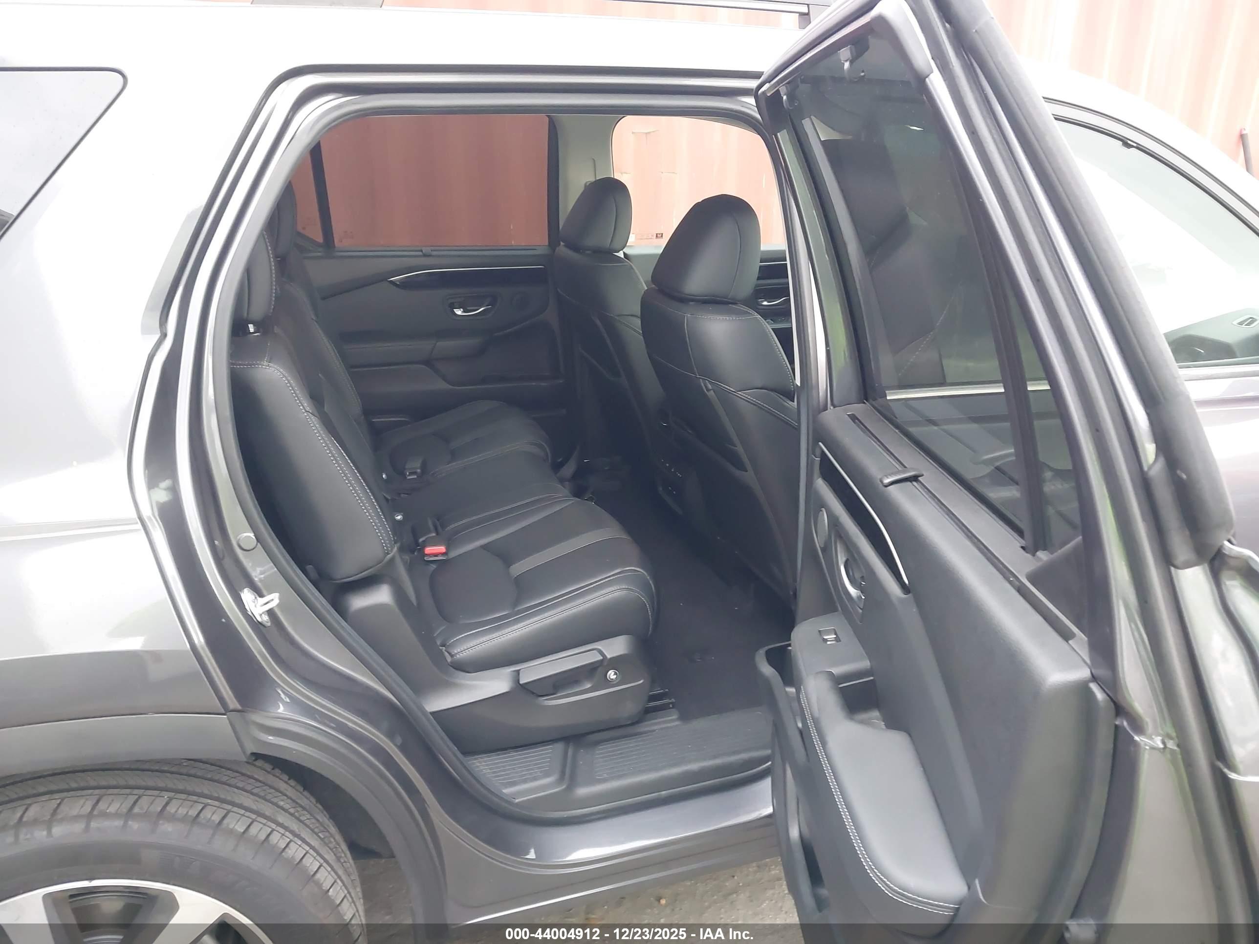 HONDA PILOT image 8