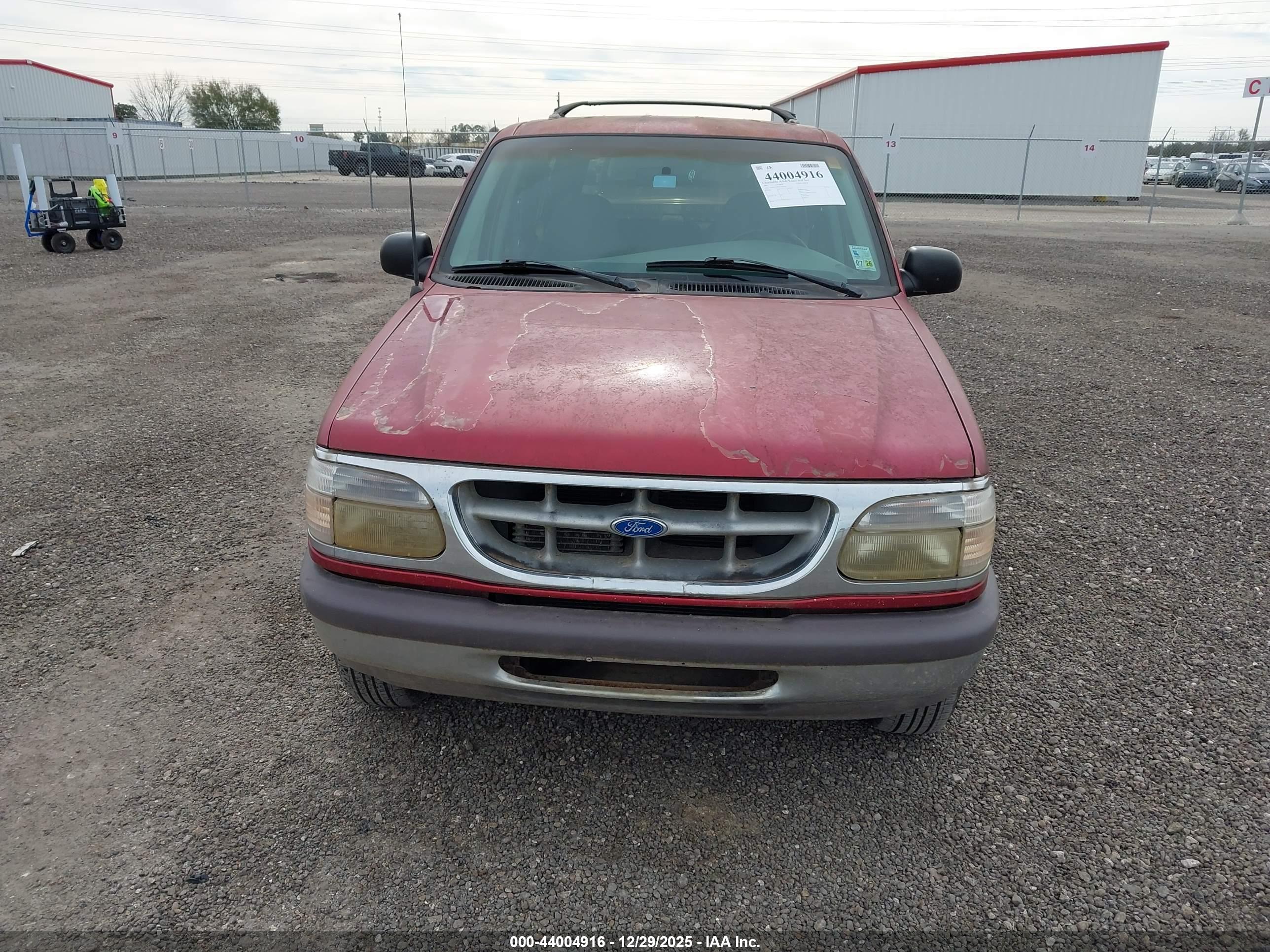 FORD EXPLORER image 6