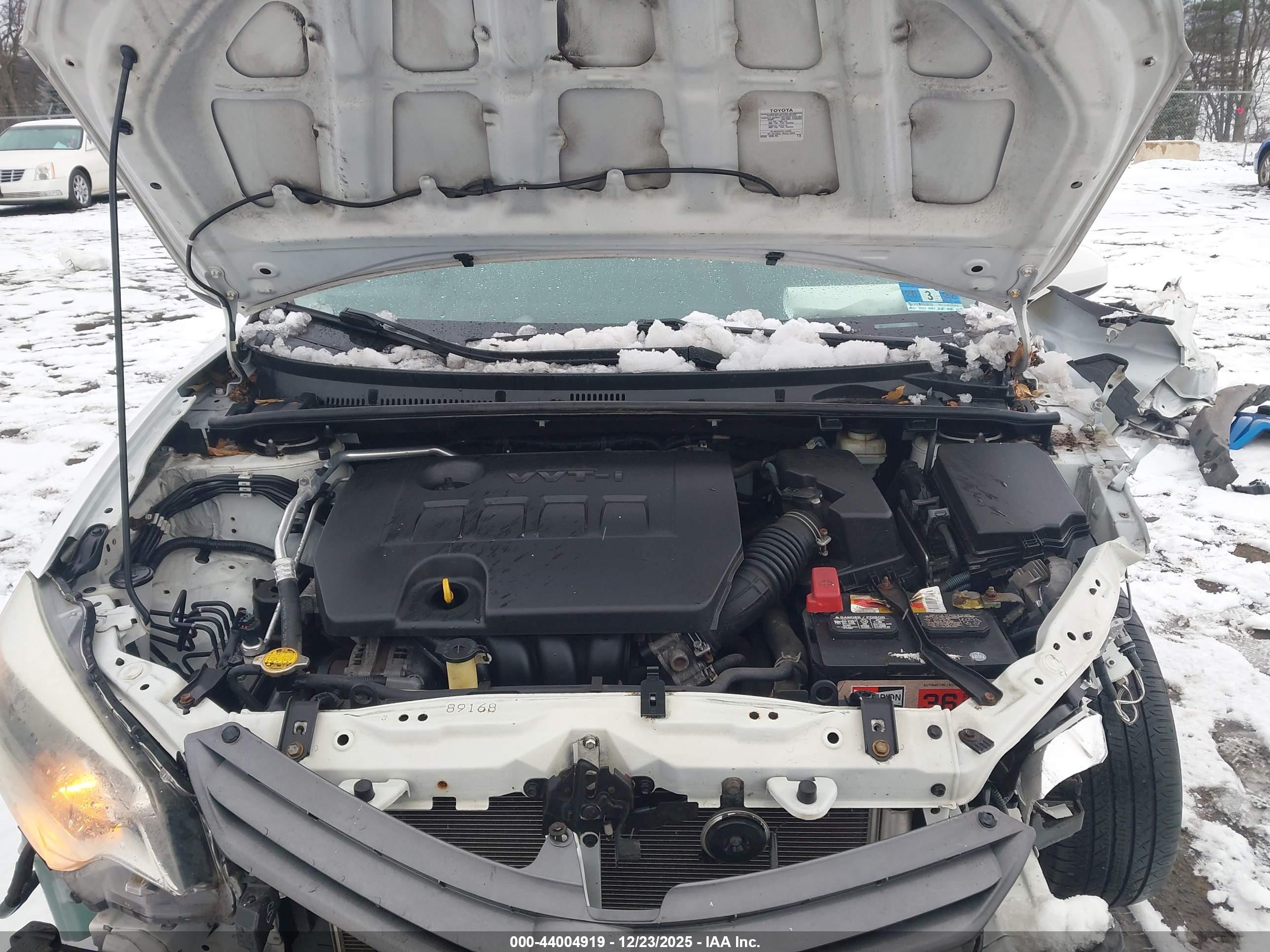 TOYOTA COROLLA image 10