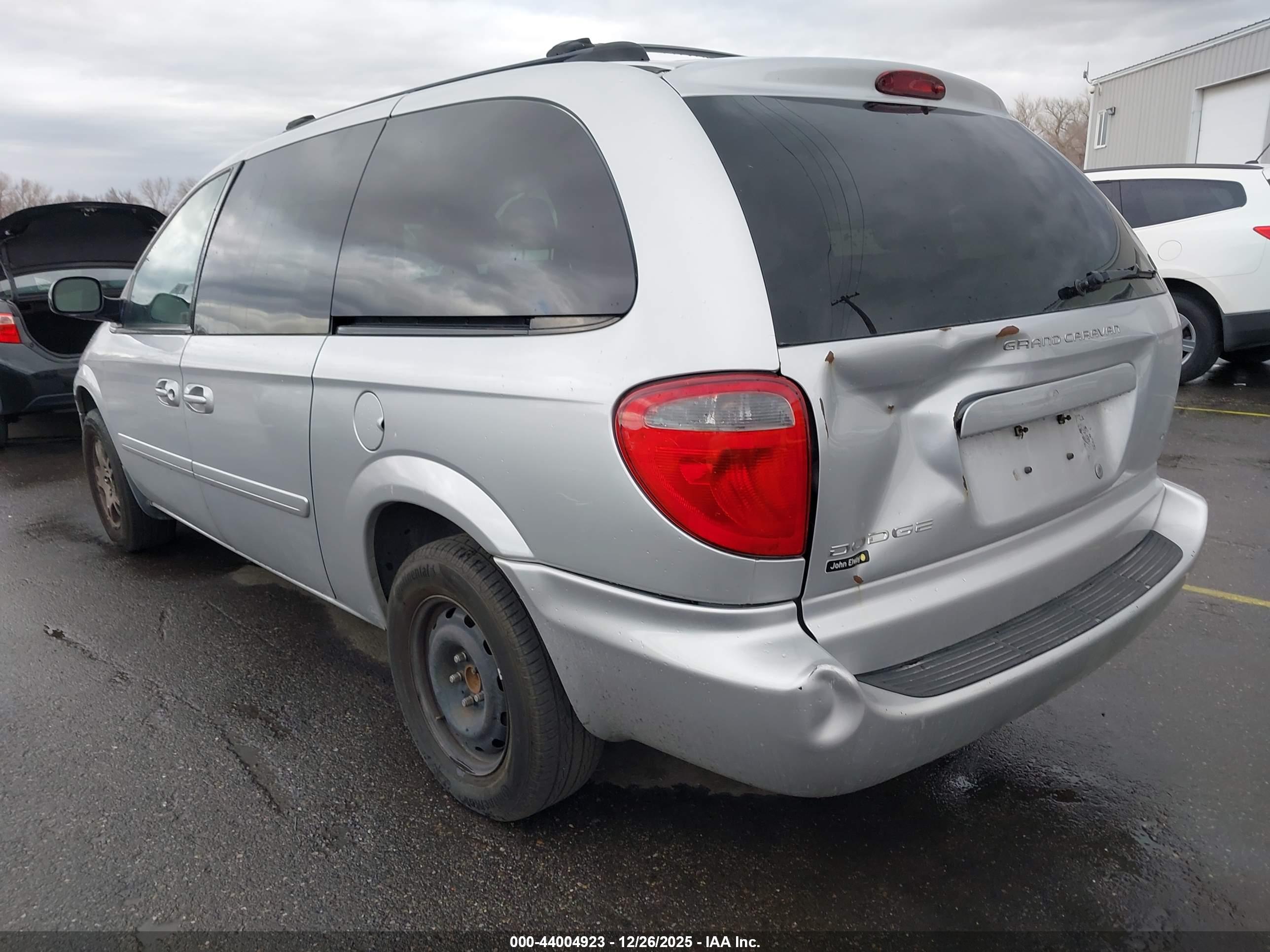 DODGE GRAND image 3